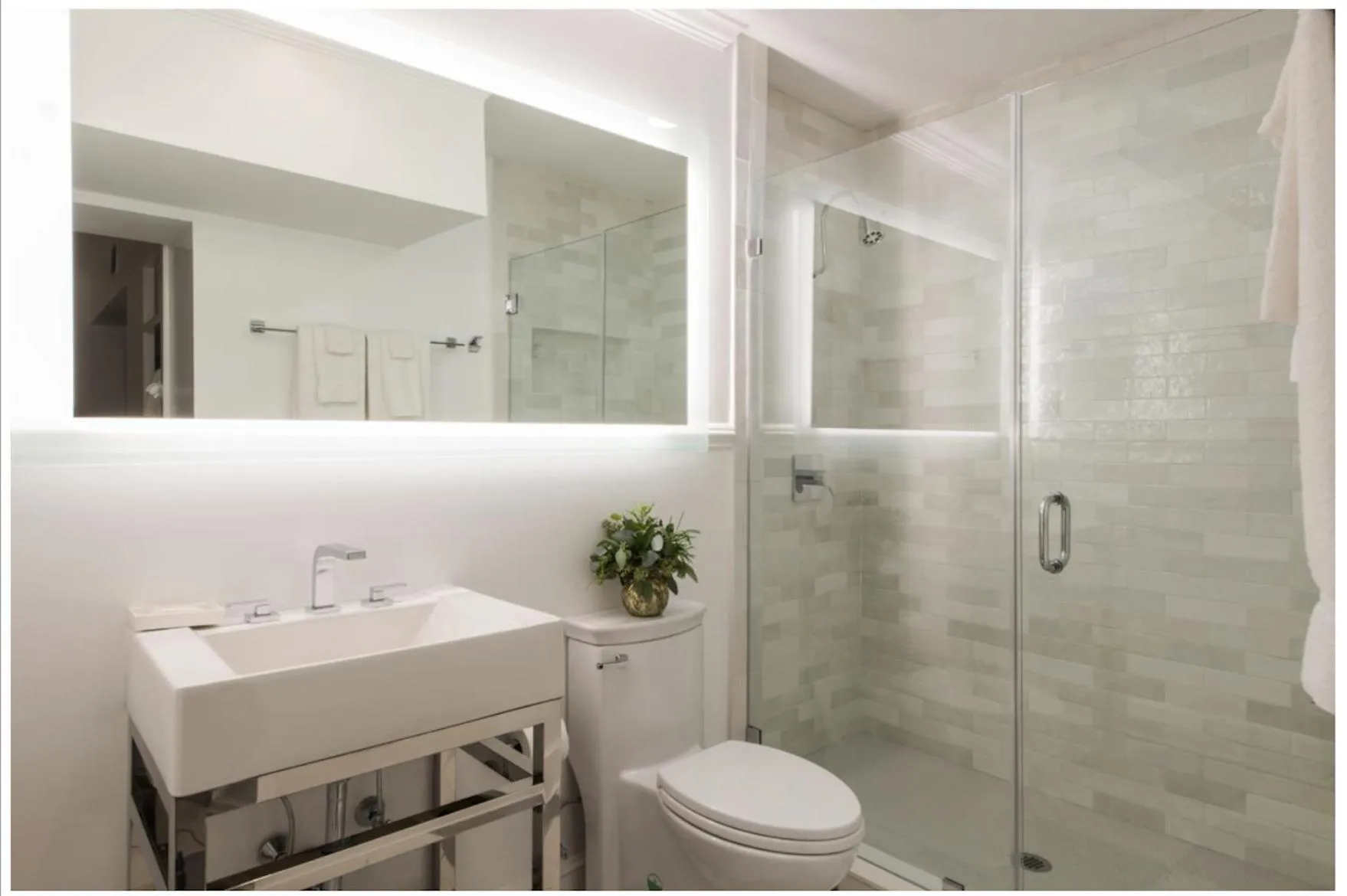 Bathroom in 20 South Battery