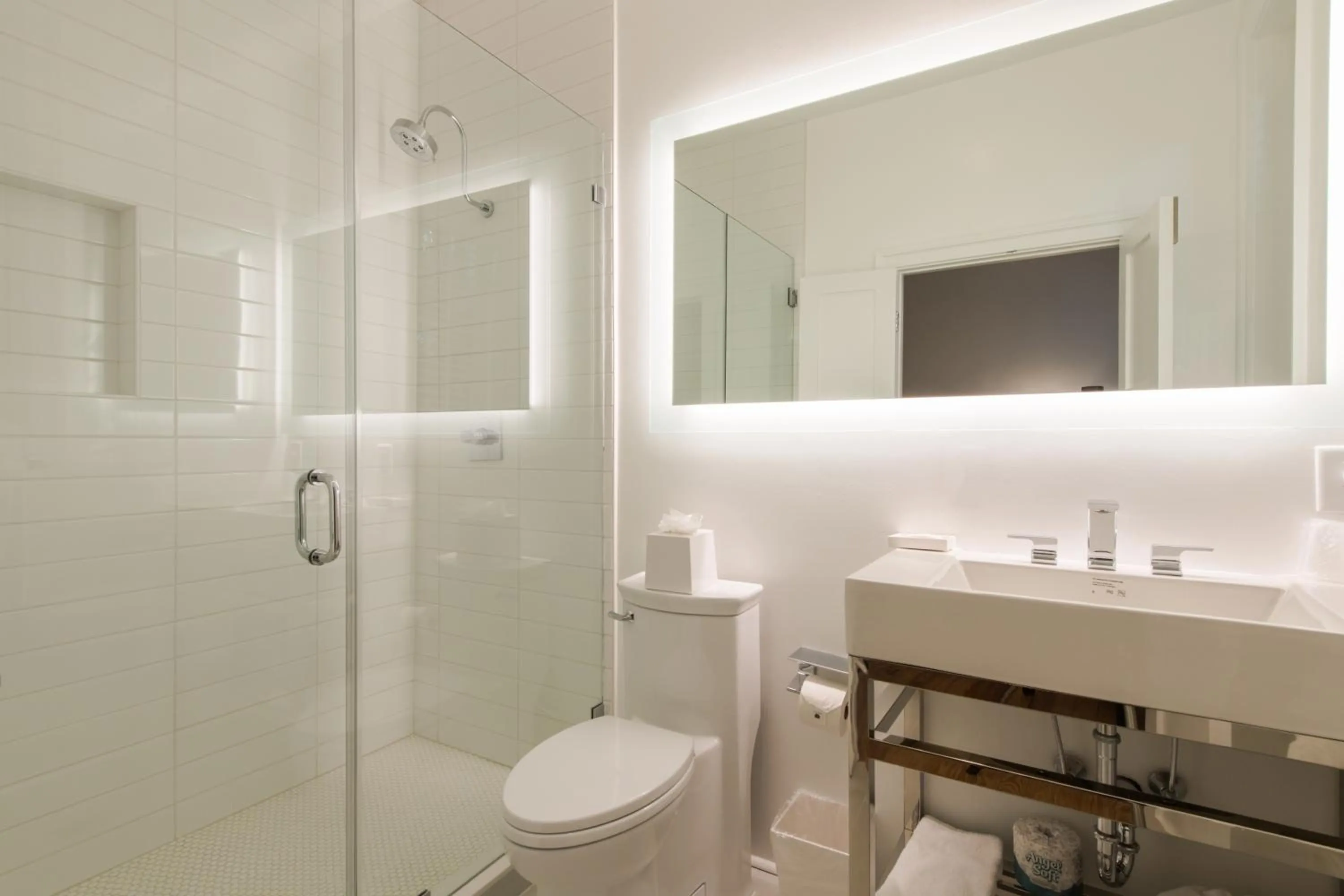 Bathroom in 20 South Battery