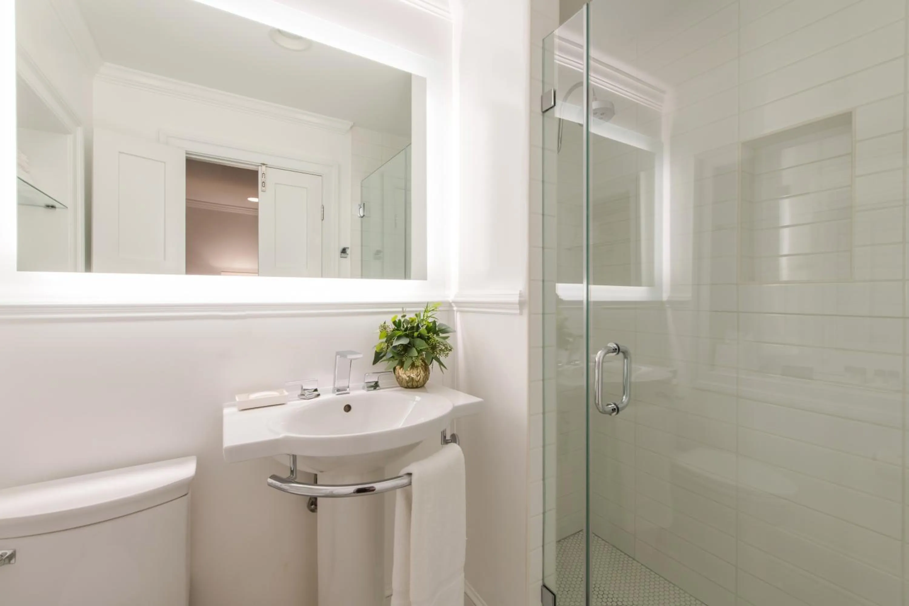 Bathroom in 20 South Battery