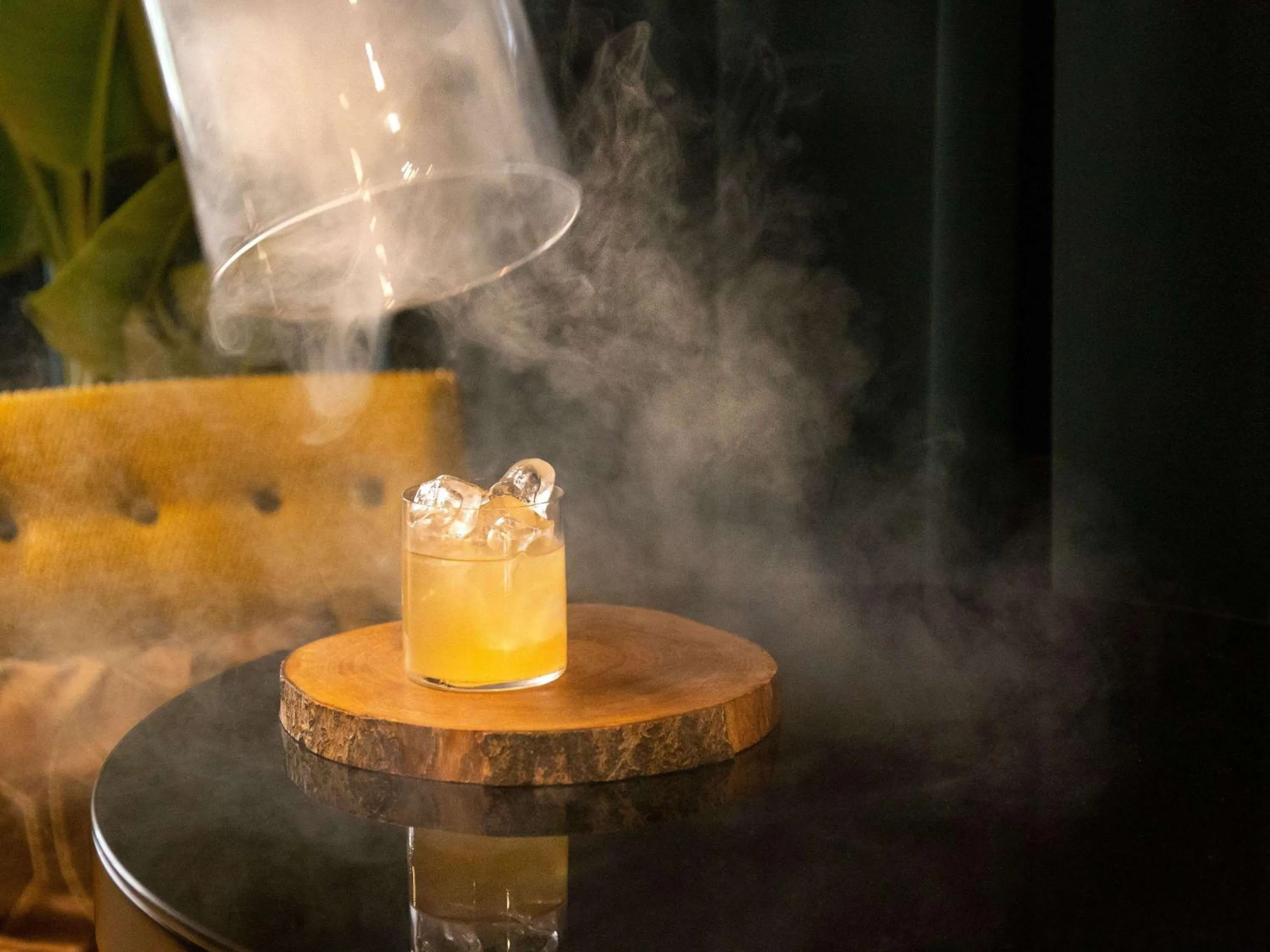 Lounge or bar in Sofitel Paris Le Faubourg