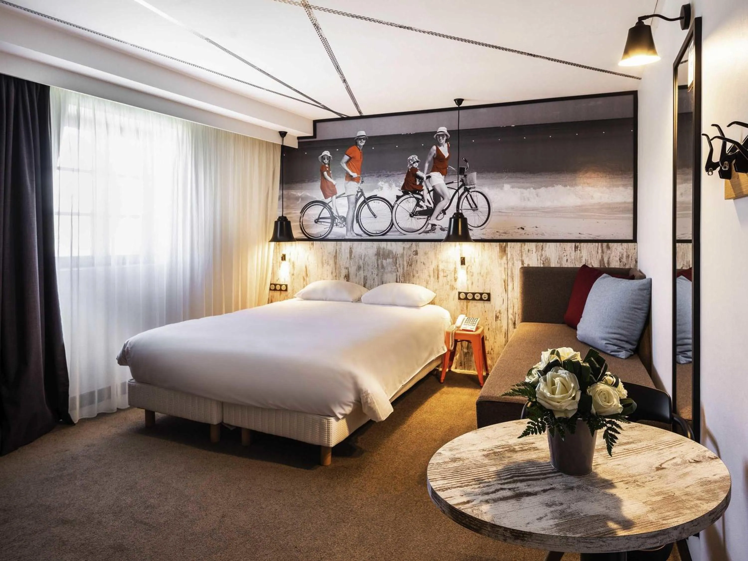 Bedroom, Bed in ibis Styles Dinan Centre Ville