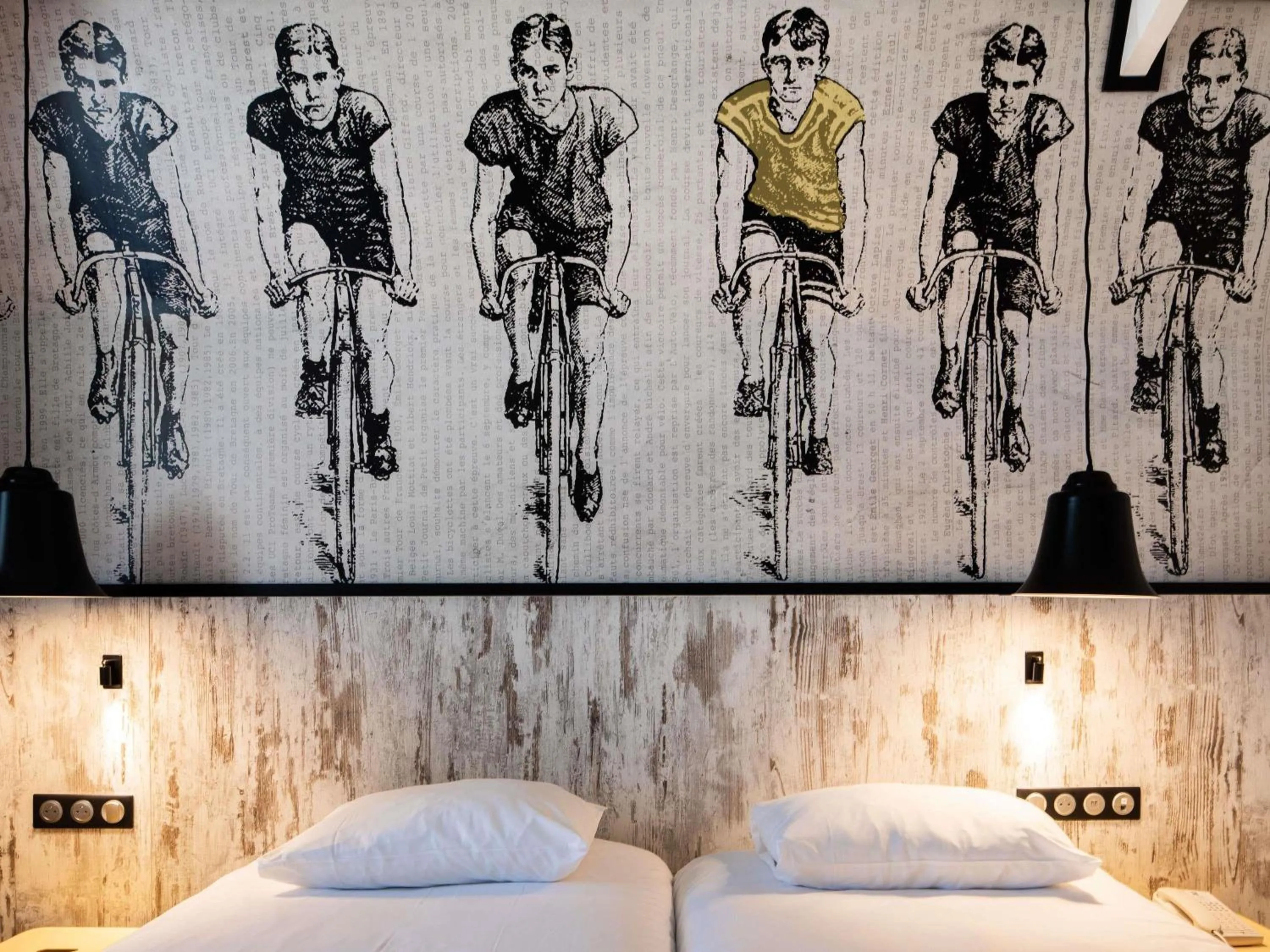 Bedroom, Bed in ibis Styles Dinan Centre Ville