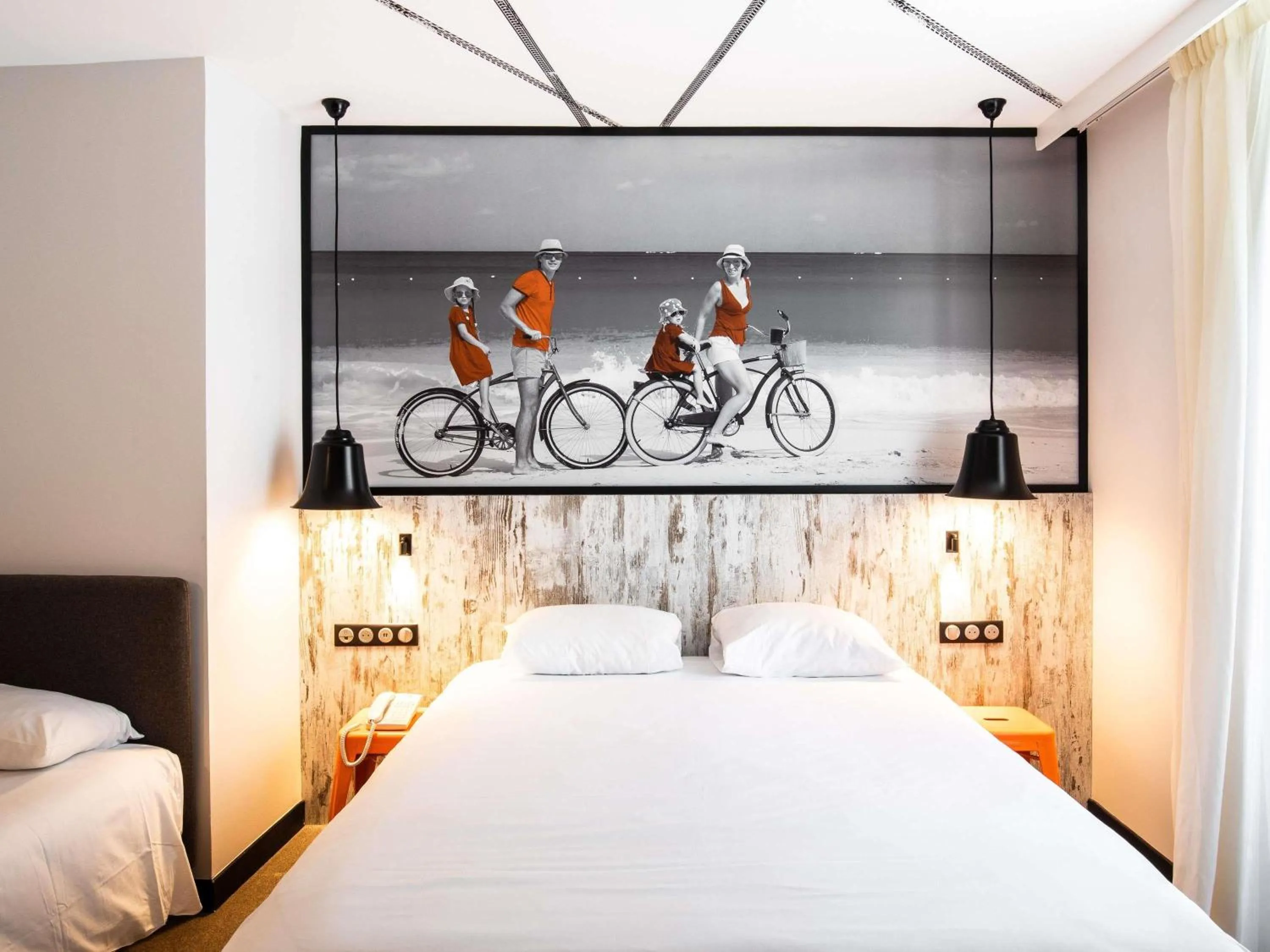 Bedroom, Bed in ibis Styles Dinan Centre Ville