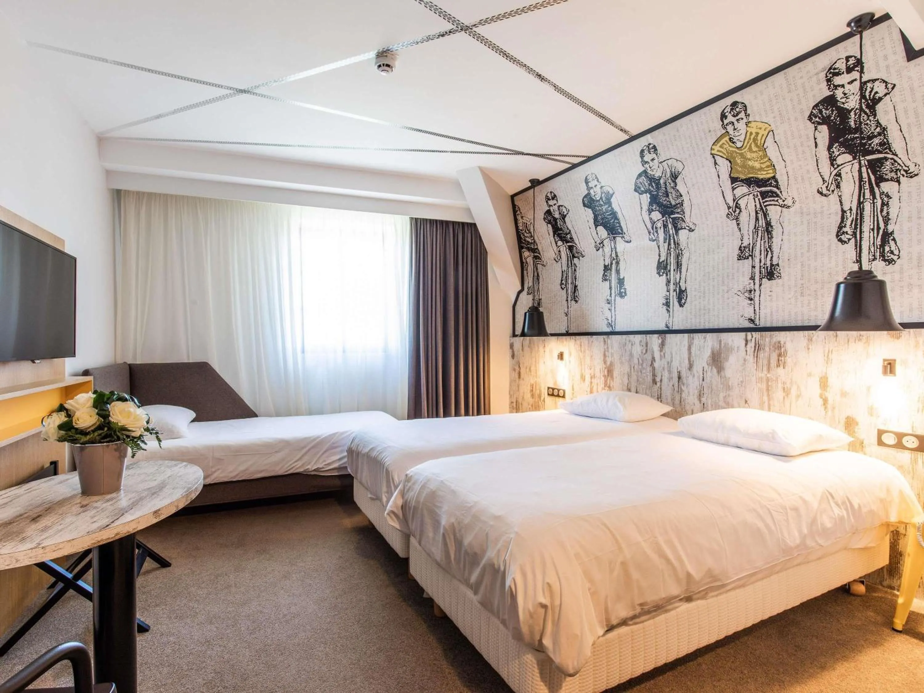 Bedroom, Bed in ibis Styles Dinan Centre Ville