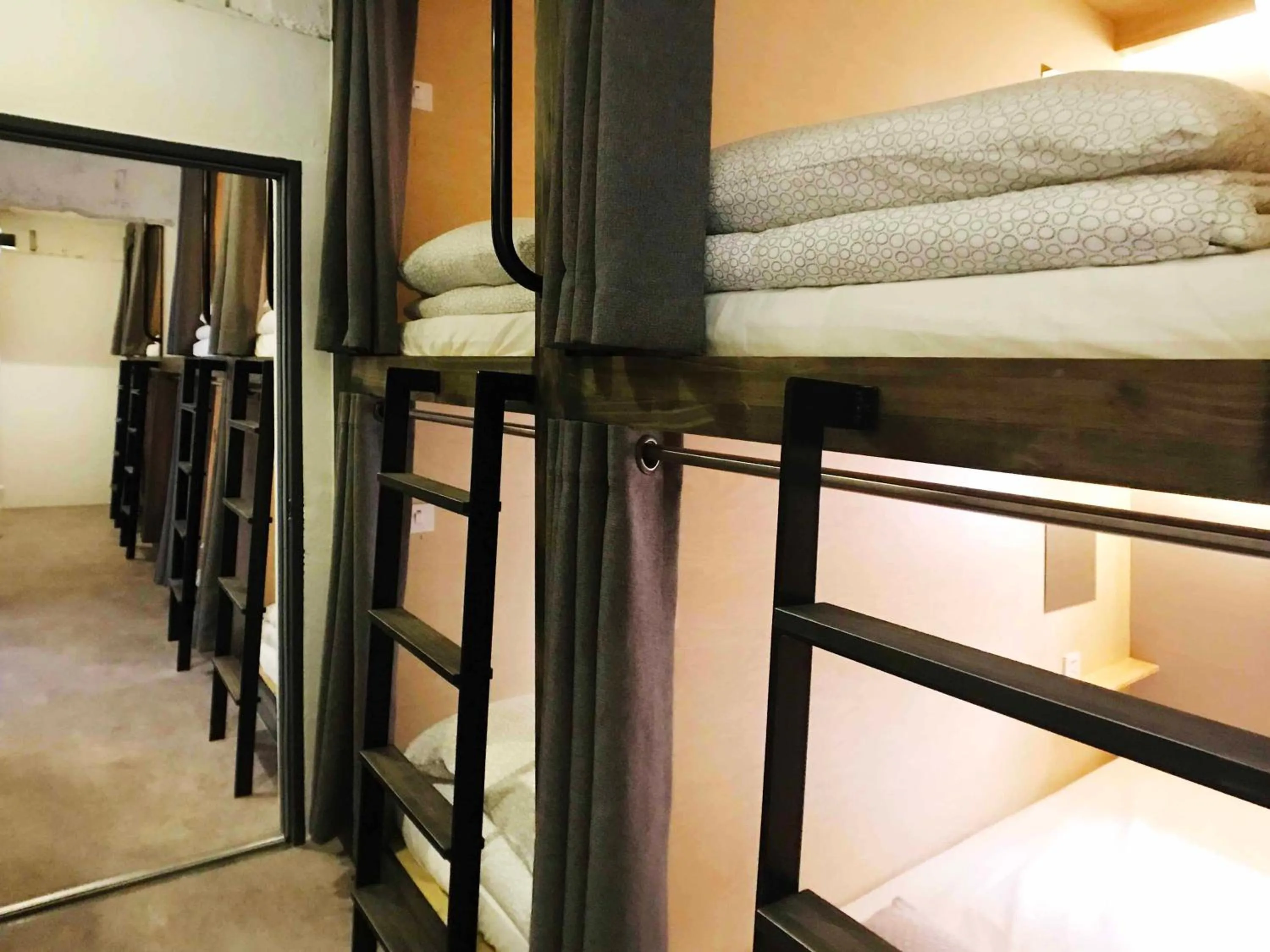 Bed in Seoul Cube Itaewon