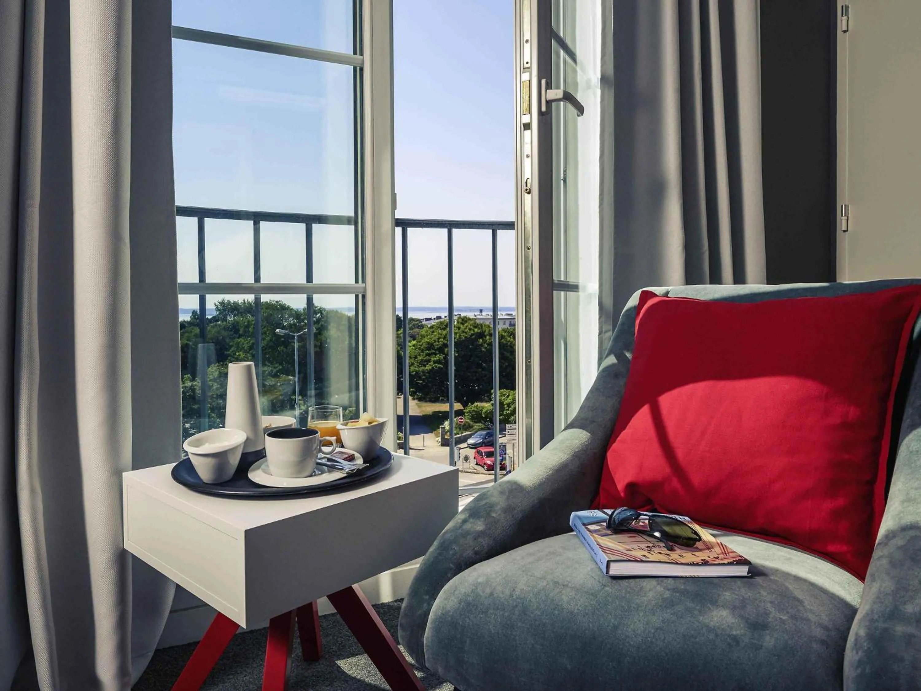 Bedroom in Hotel Mercure Brest Centre Les Voyageurs