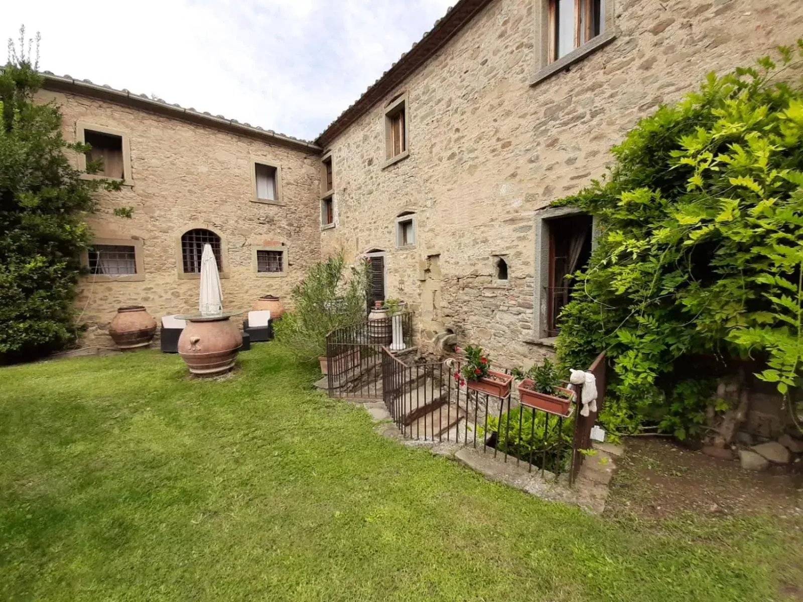 Agriturismo Frantoio Valiani Agriturismo Frantoio Valiani