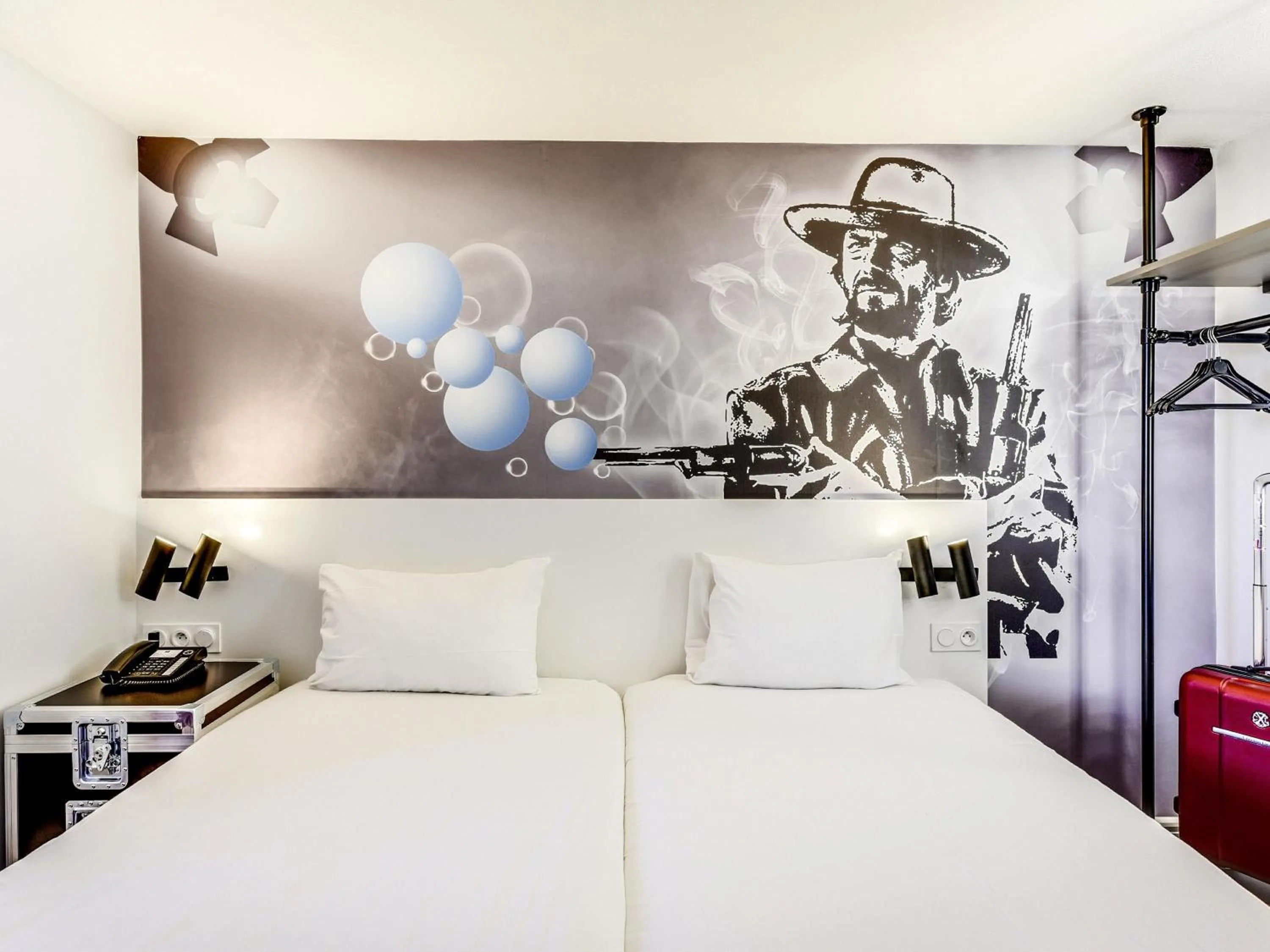 Bedroom, Bed in Ibis Styles Paris Saint Denis La Plaine