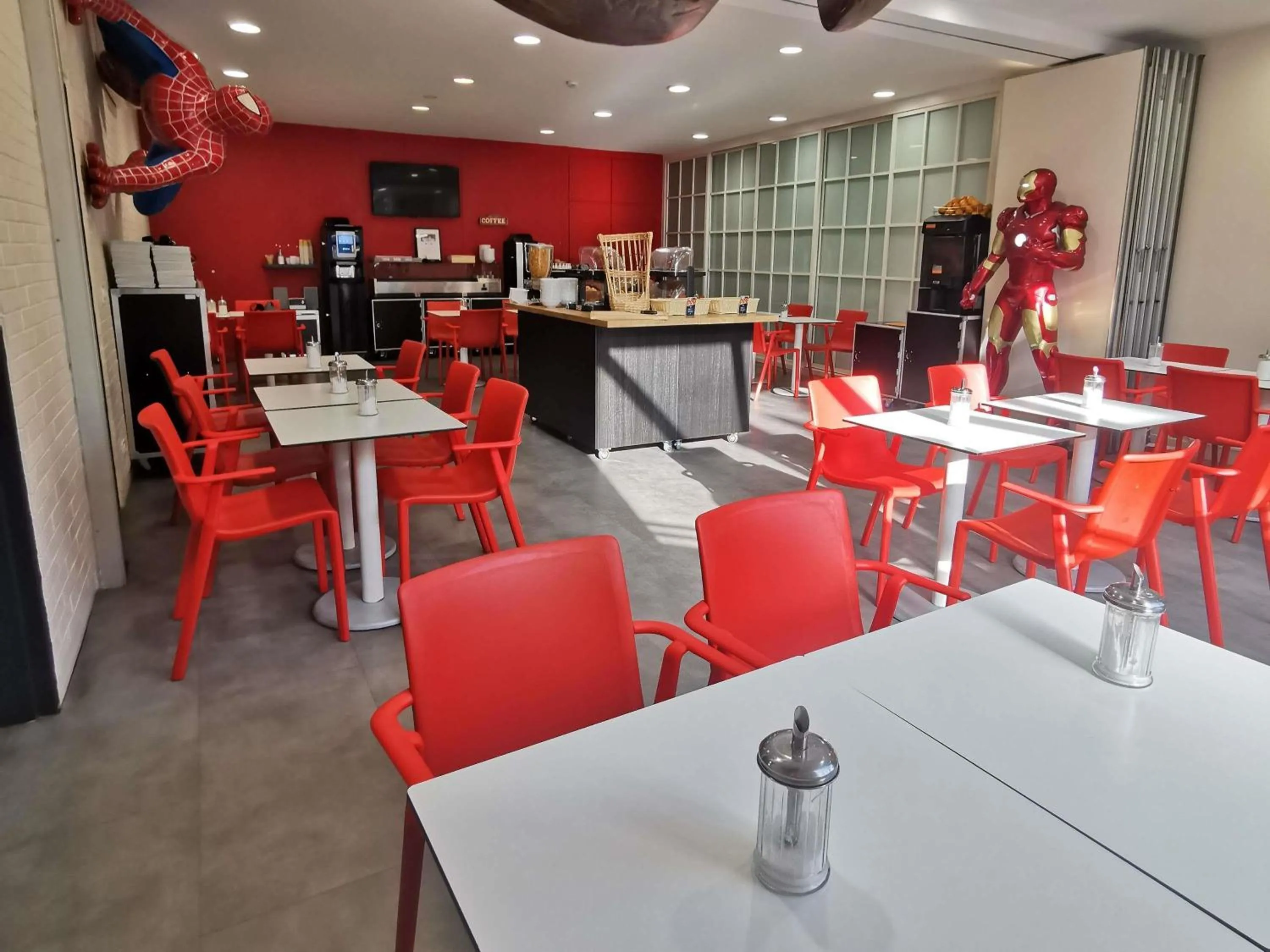 Breakfast in Ibis Styles Paris Saint Denis La Plaine