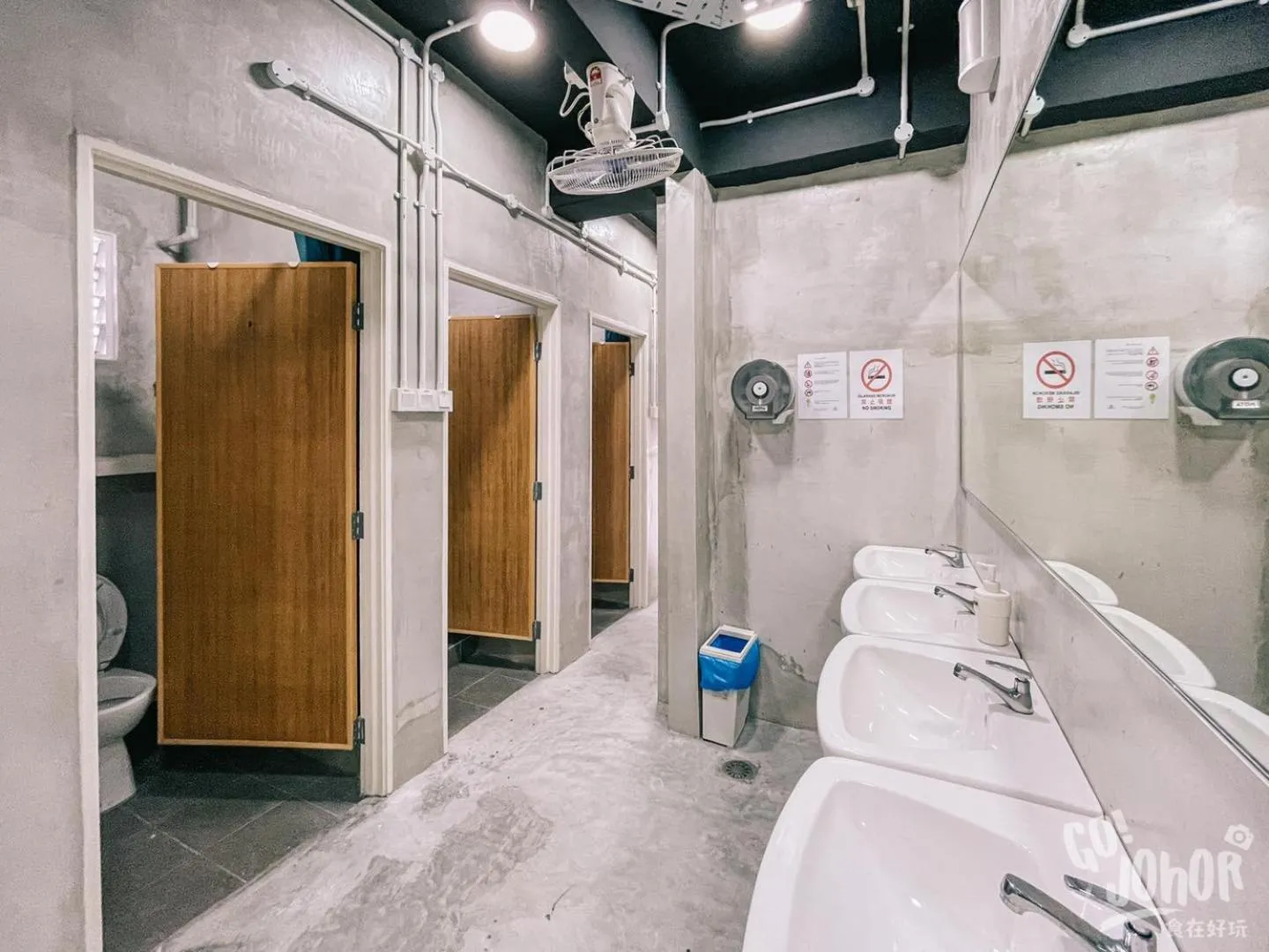 Bathroom in Attrus Bed & Breakfast