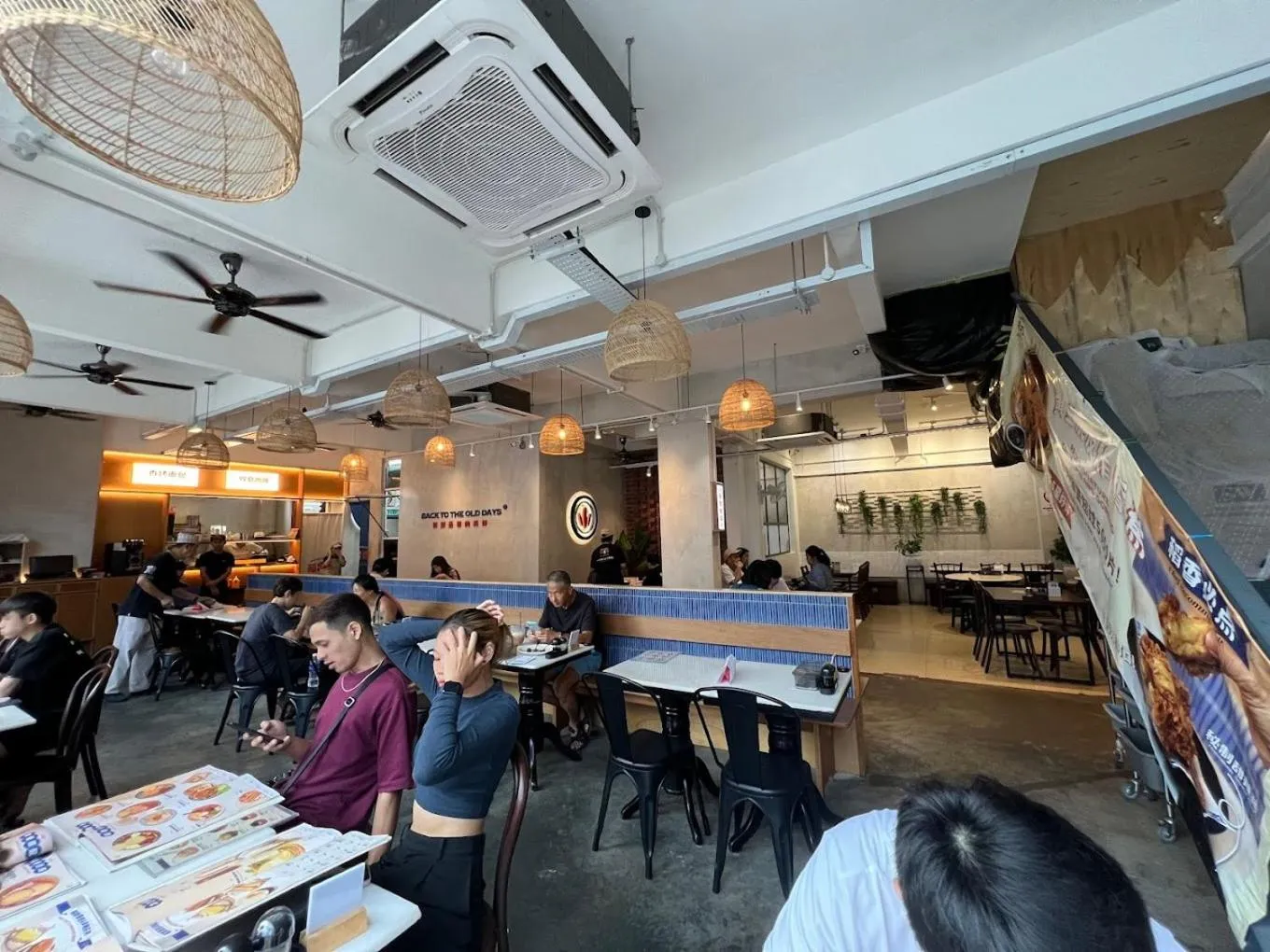 Restaurant/places to eat in Attrus Bed & Breakfast