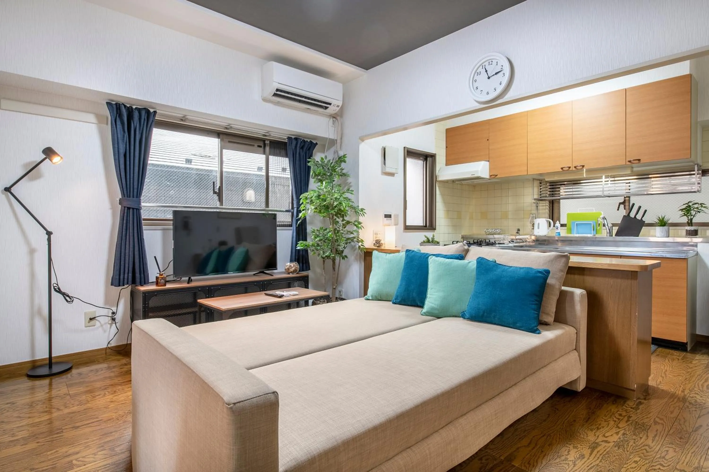 Uhome Akihabara Apartment 3