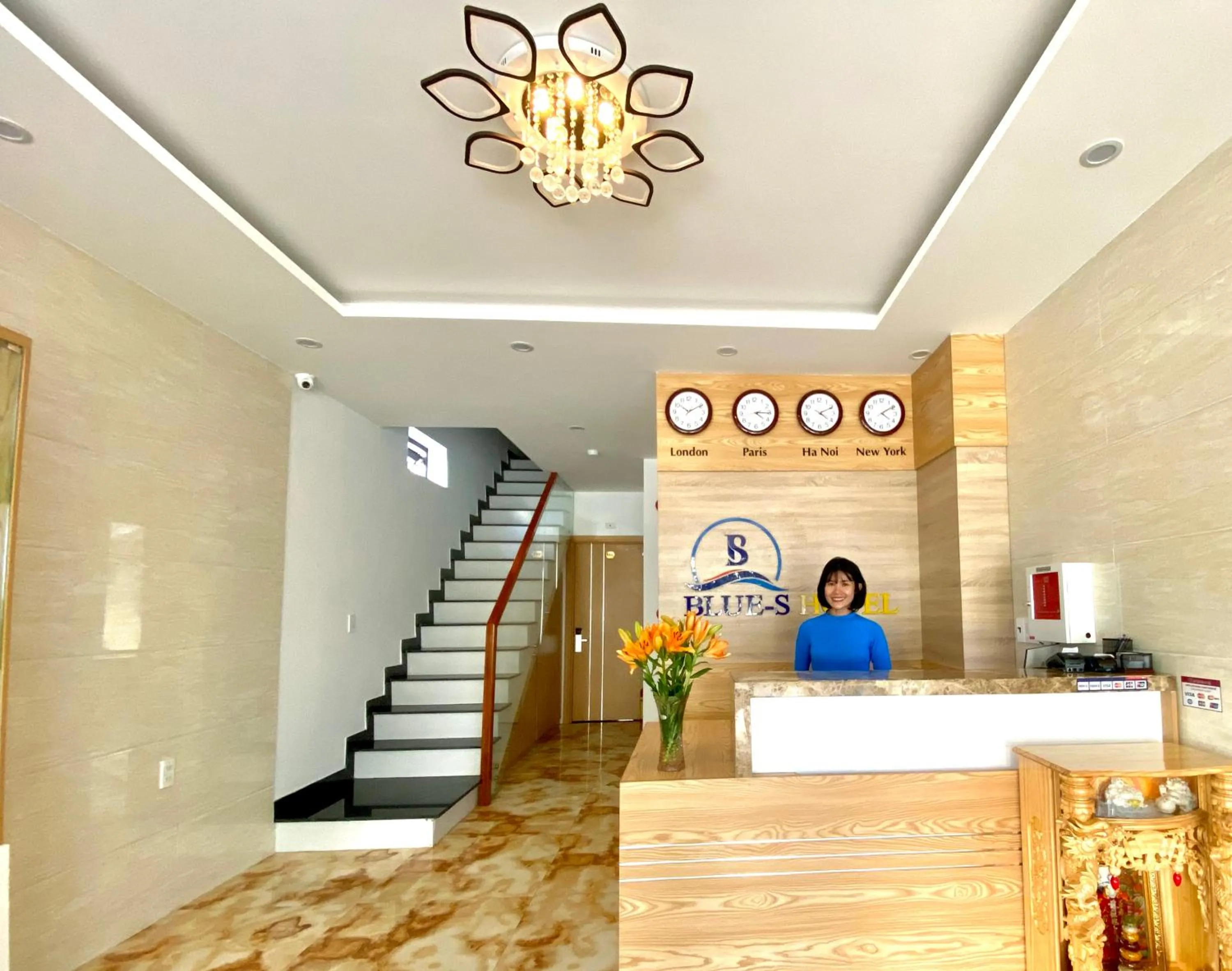 Lobby or reception in Blue-S Hotel & Apartment