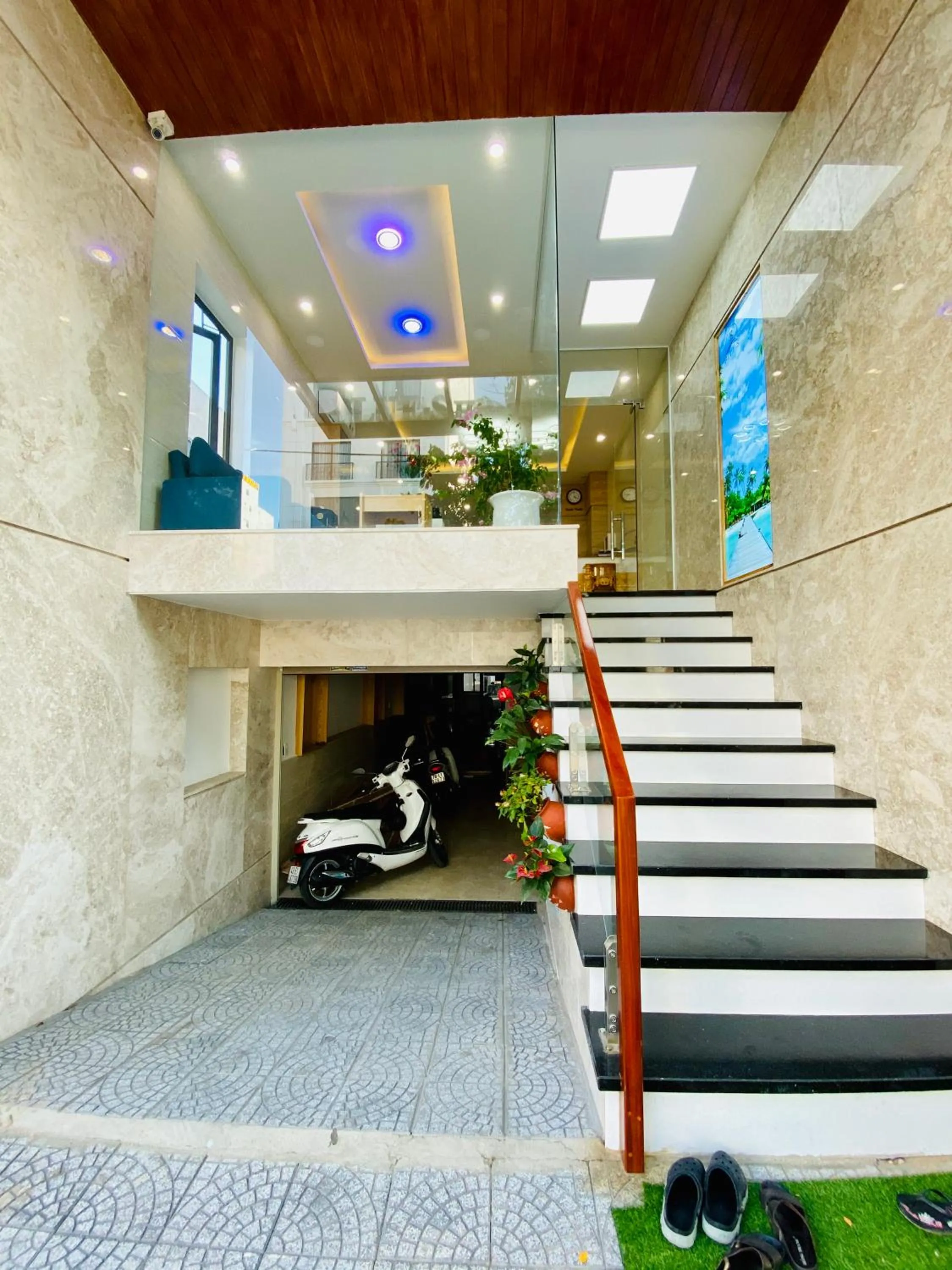 Facade/entrance in Blue-S Hotel & Apartment