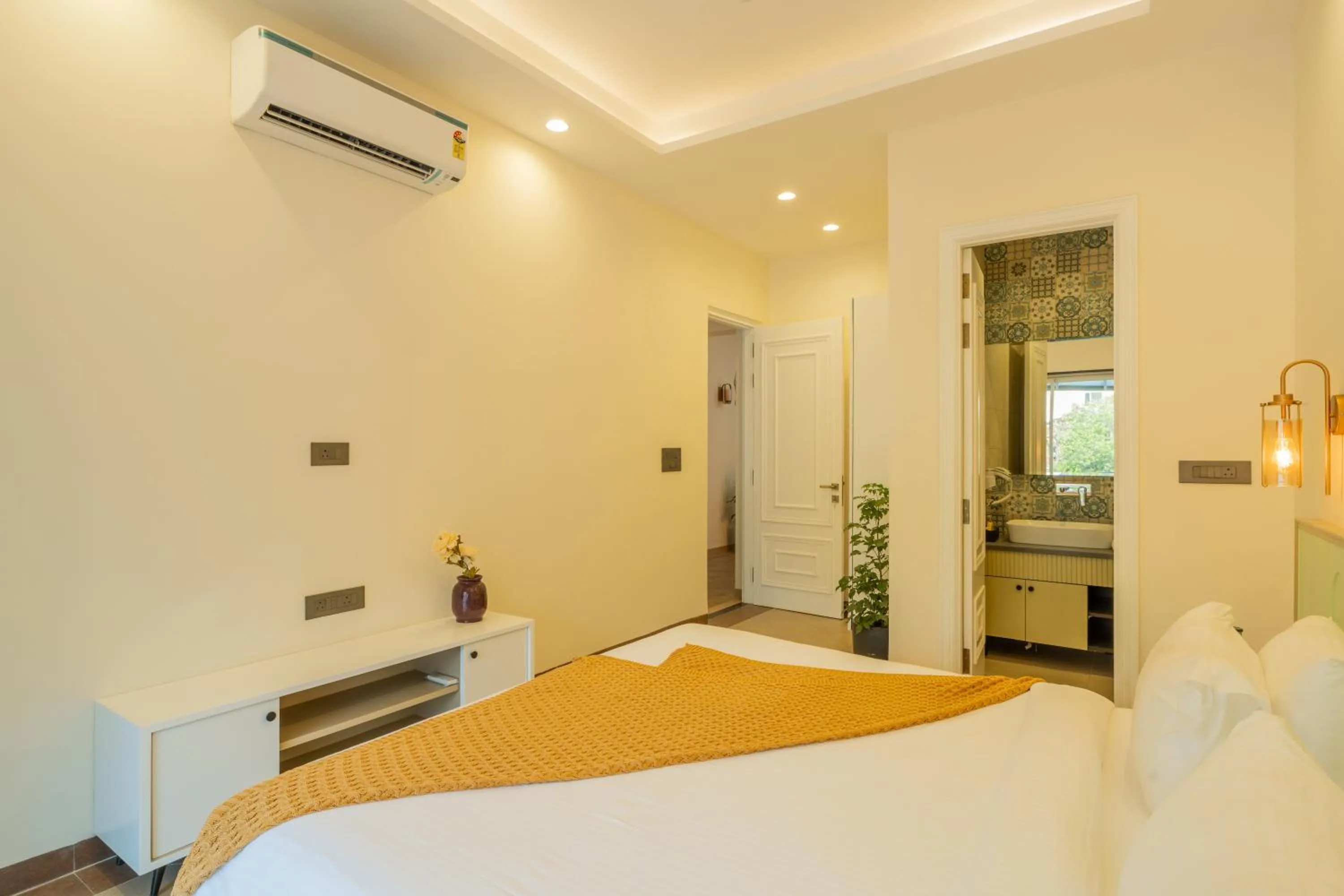 Bed in Hotel Regent Laguna