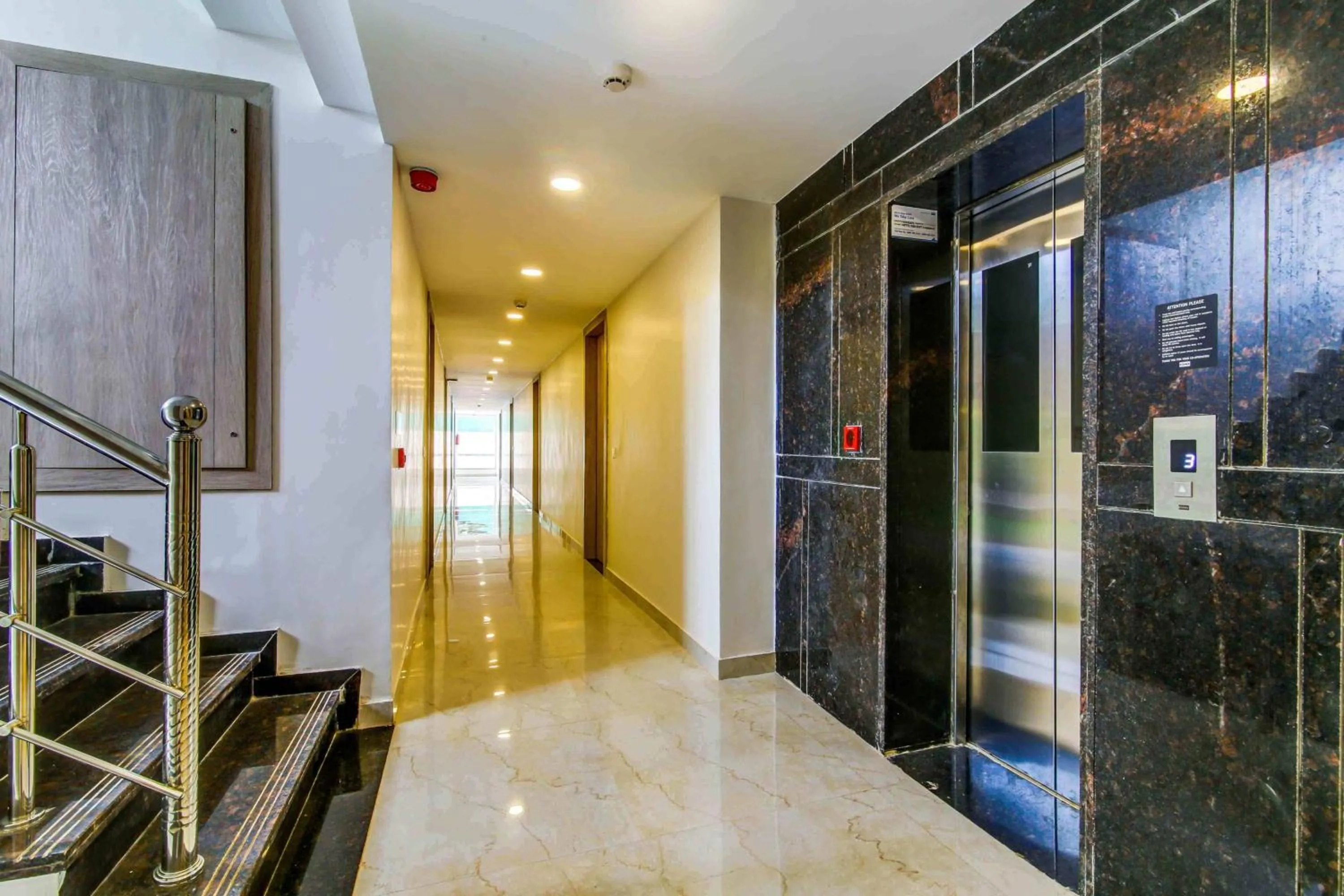 Lobby or reception in Hotel Regent Laguna