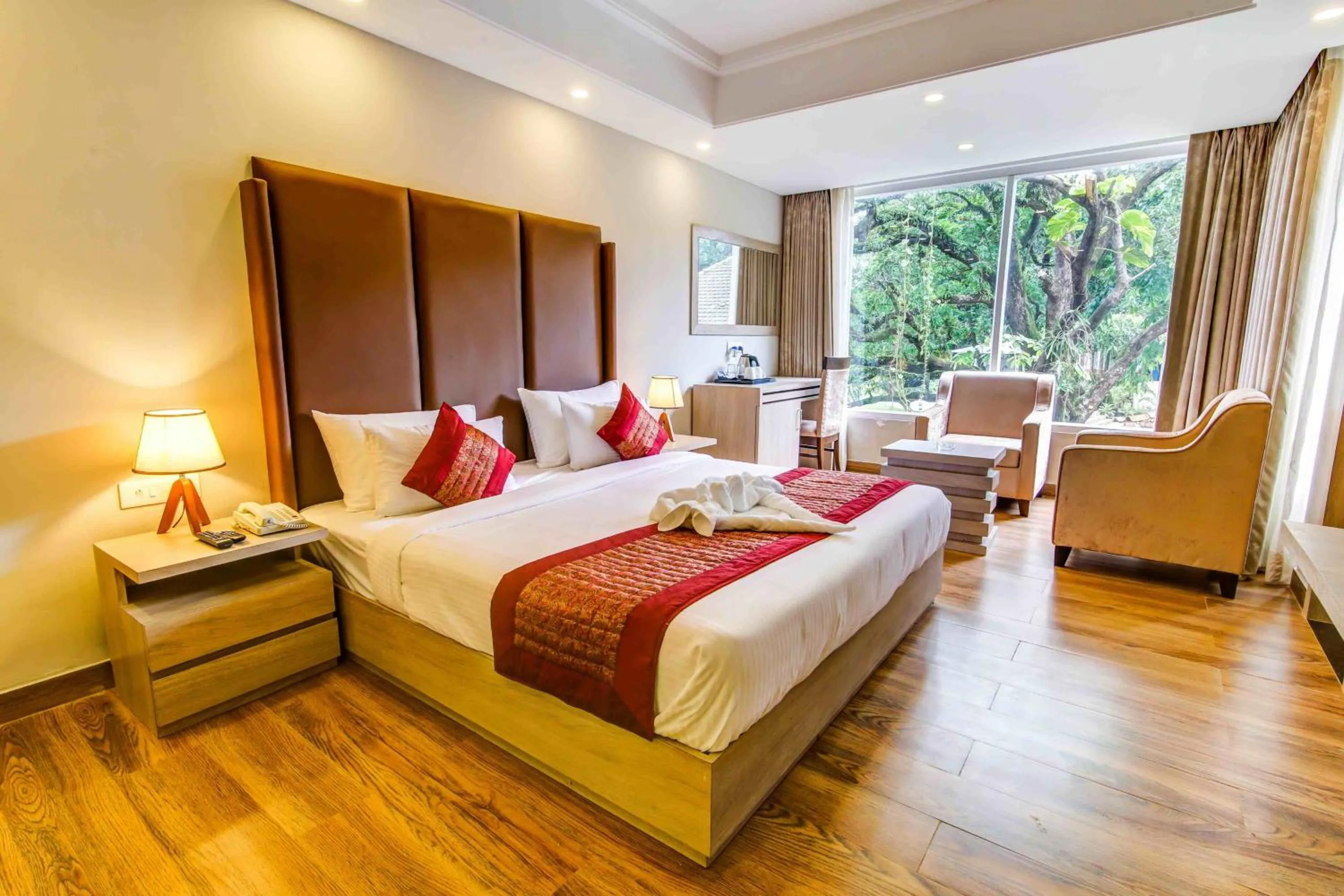 Photo of the whole room, Bed in Hotel Regent Laguna