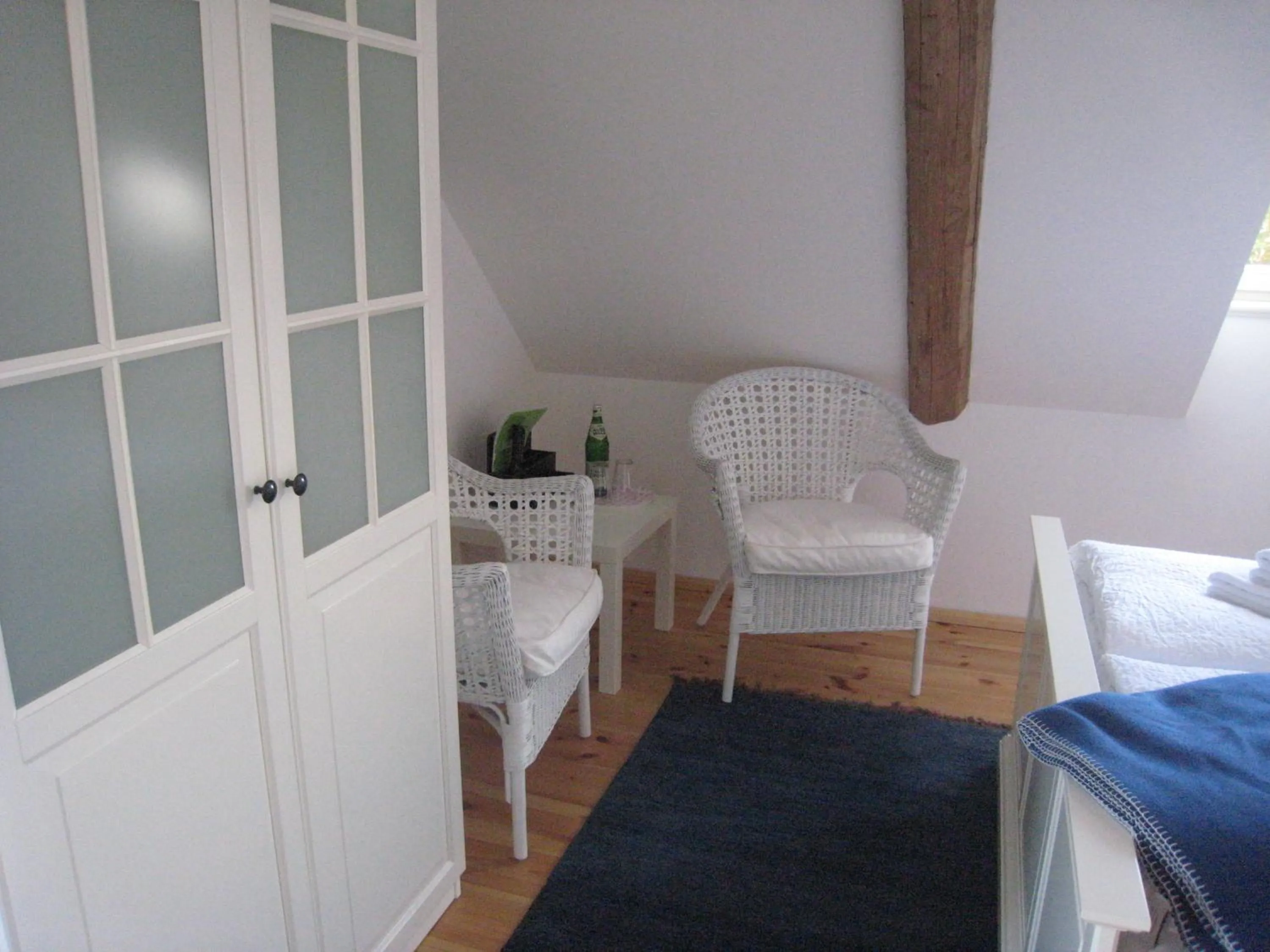 Seating area, Bed in To`n Schlagboom