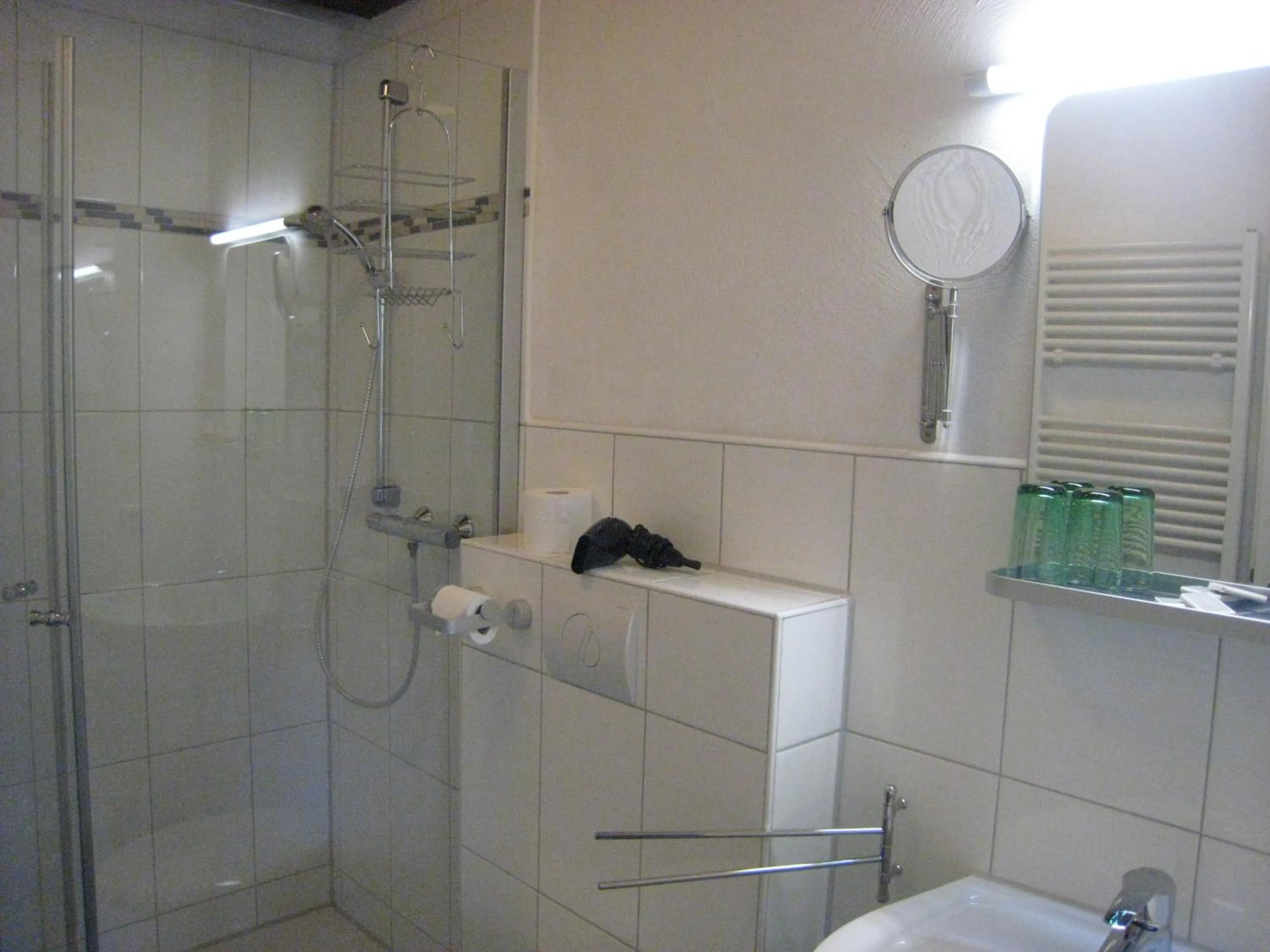 Shower in To`n Schlagboom