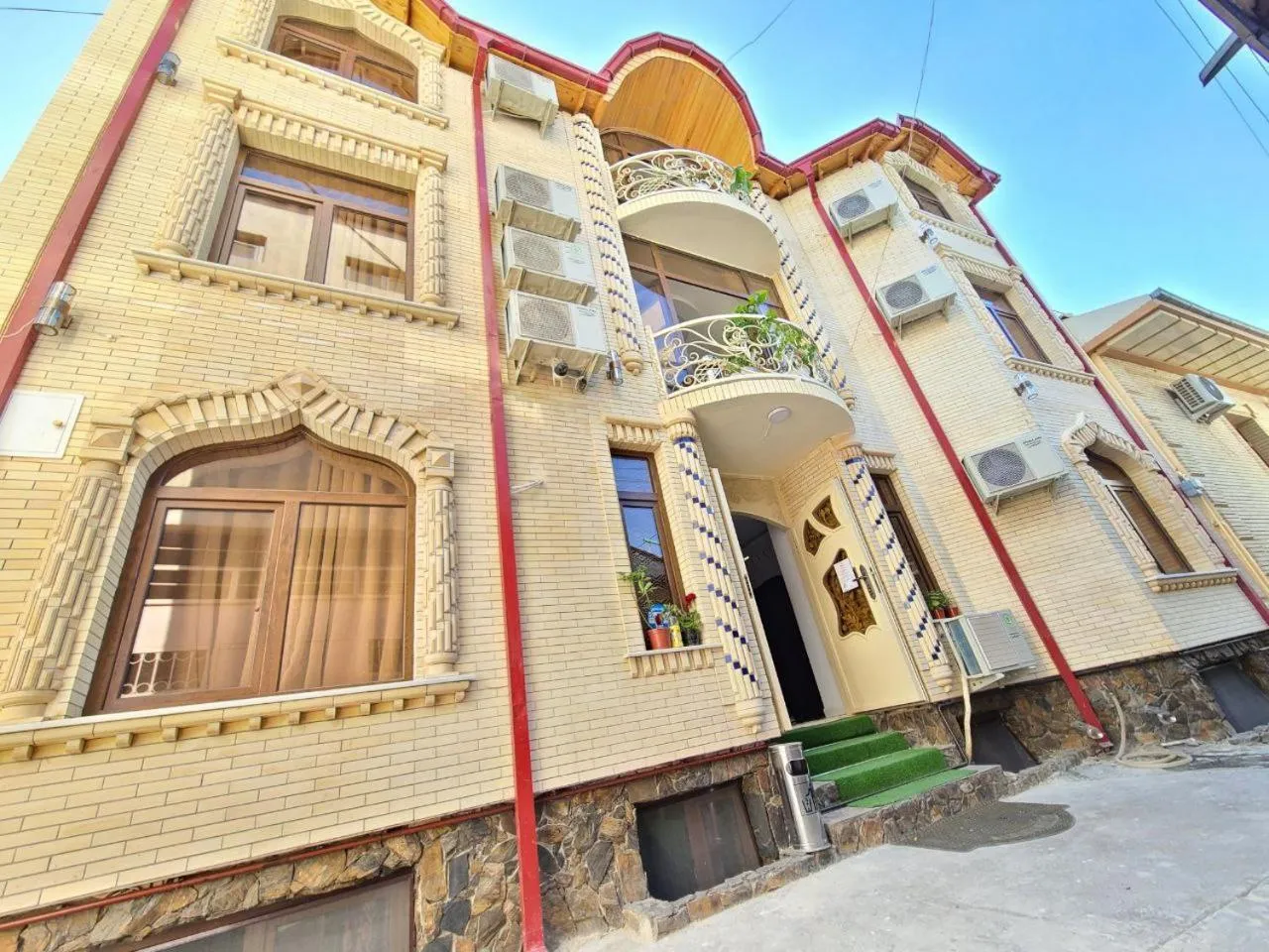 Property building in Samarkand City Center Hotel