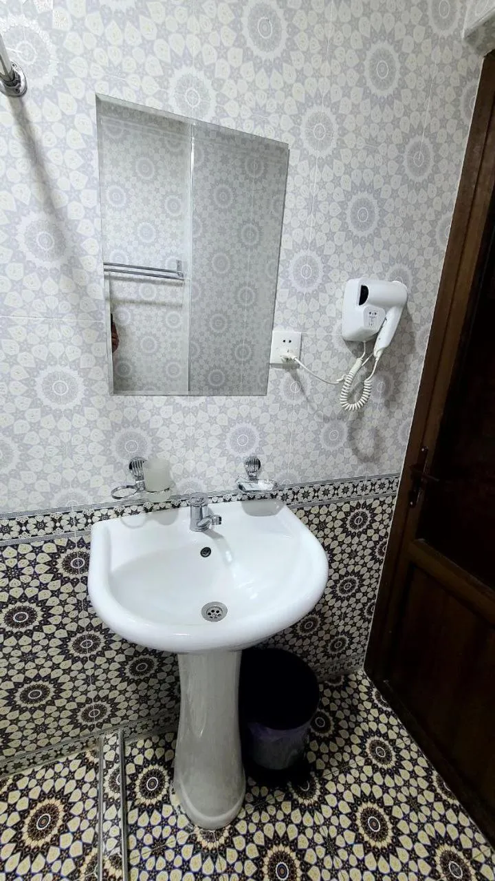 Shower in Samarkand City Center Hotel