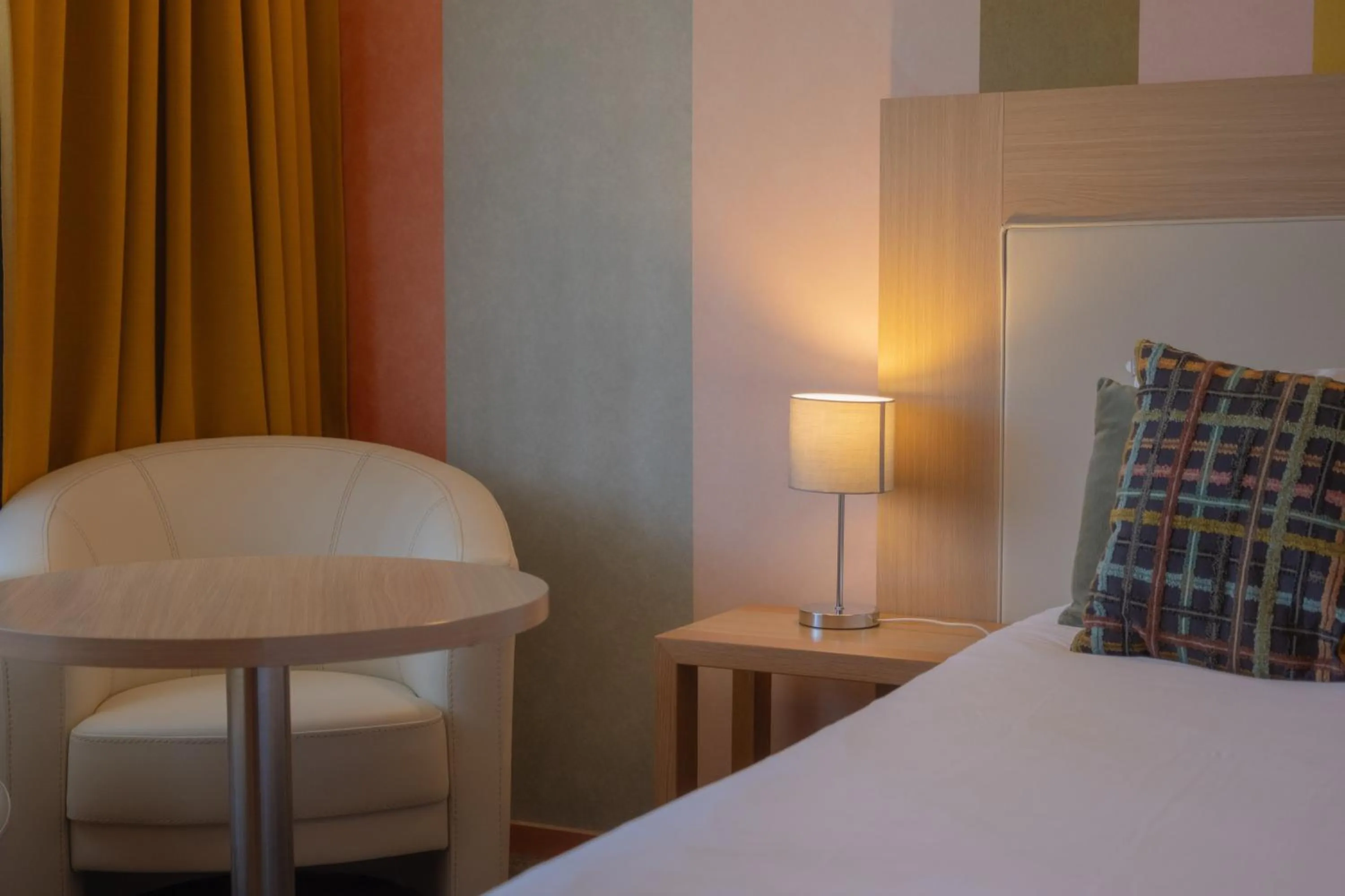 Bedroom, Bed in Hotel *** & Spa Vacances Bleues Villa Marlioz