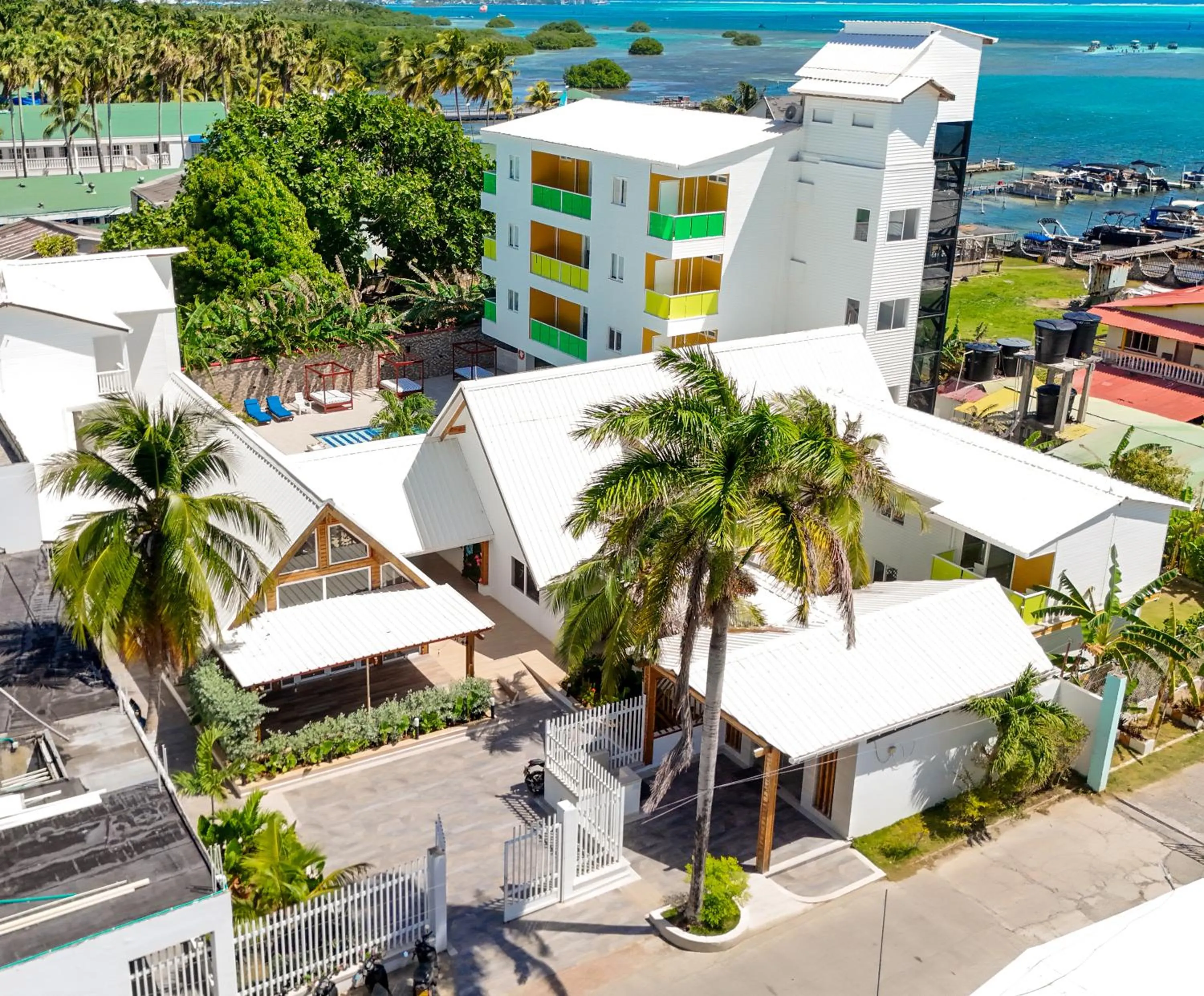 Property building in Hotel Caribbean Coral