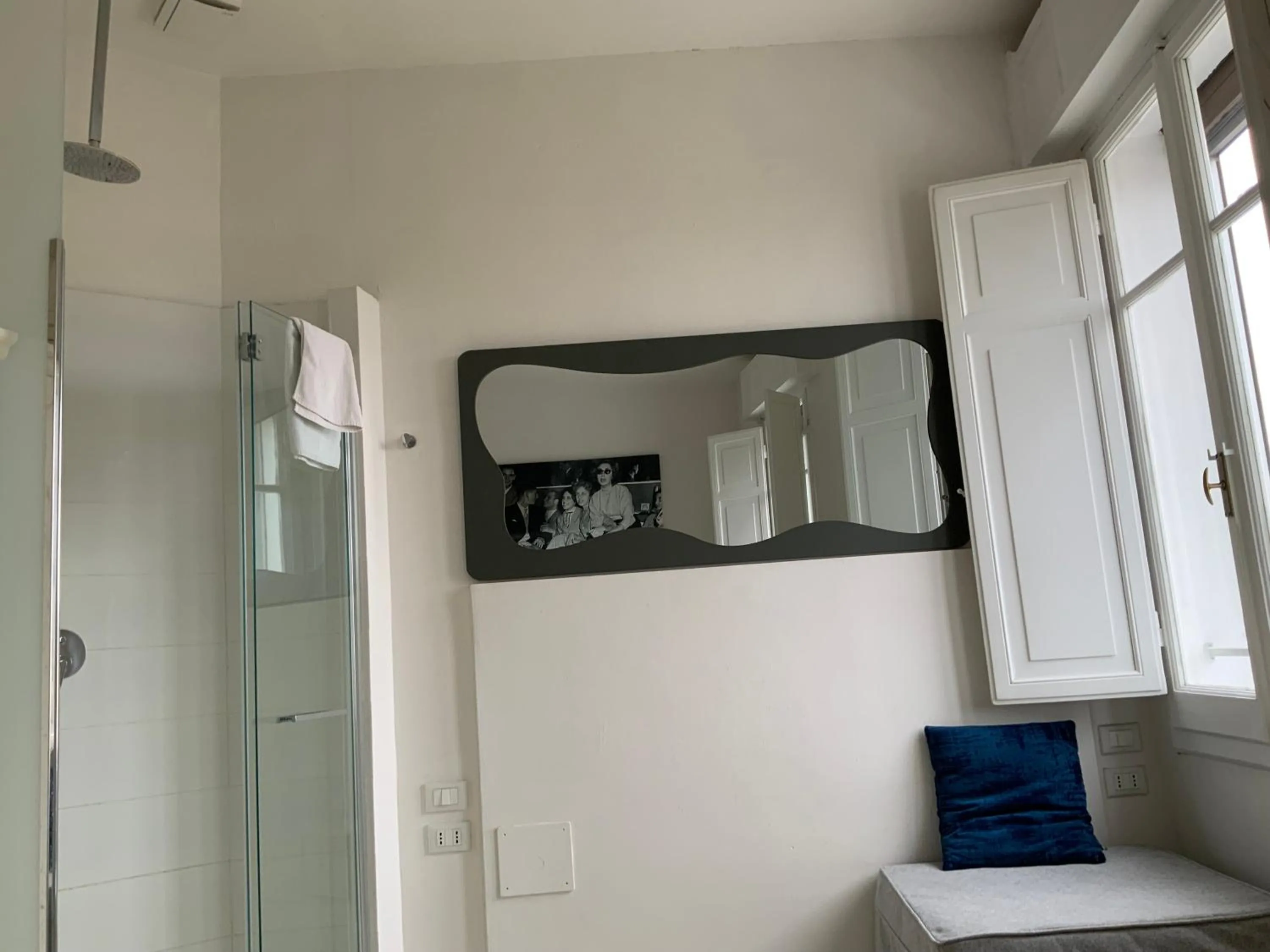 Shower in Domus Dotta