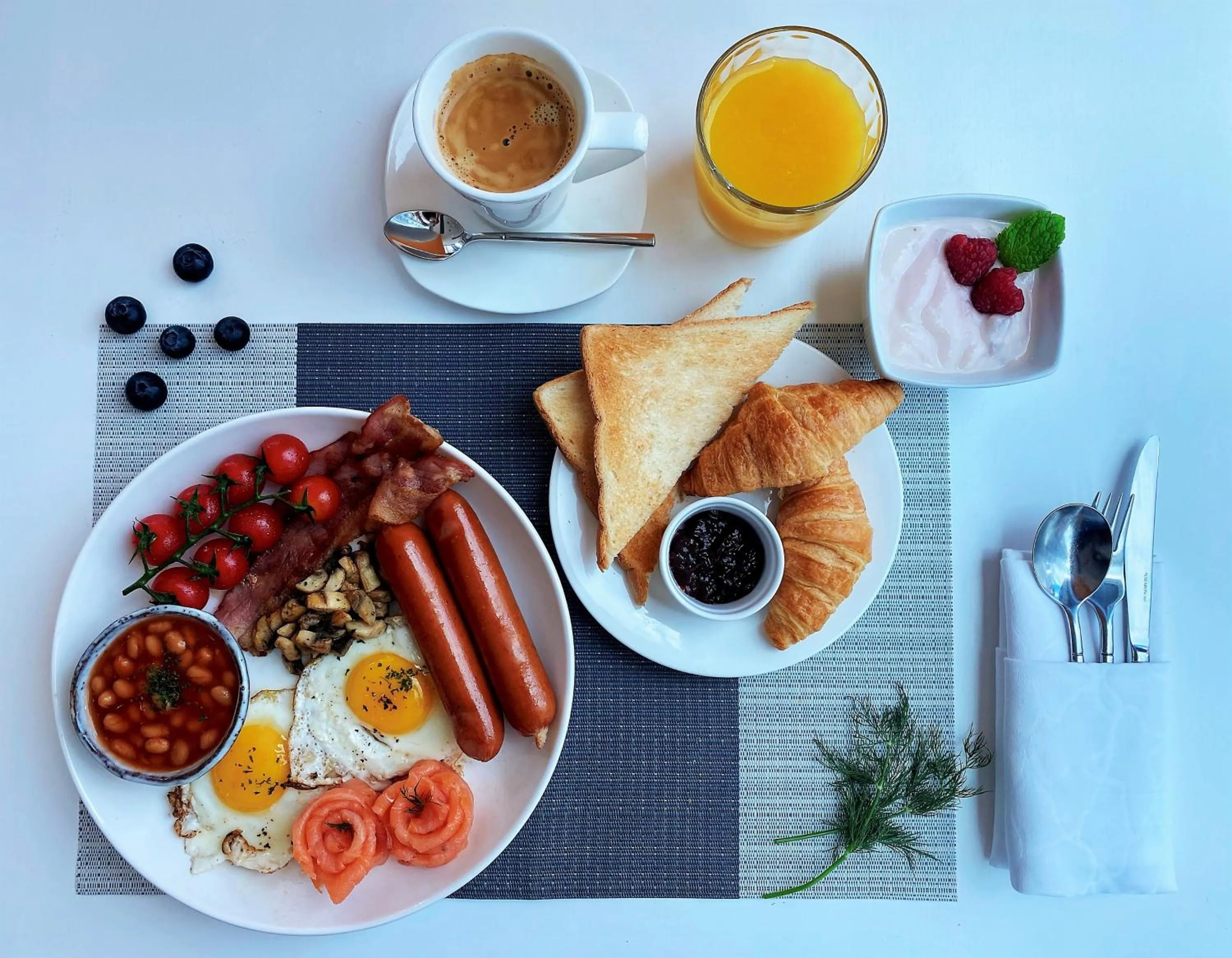 Breakfast in Lan Kwai Fong Hotel - Kau U Fong