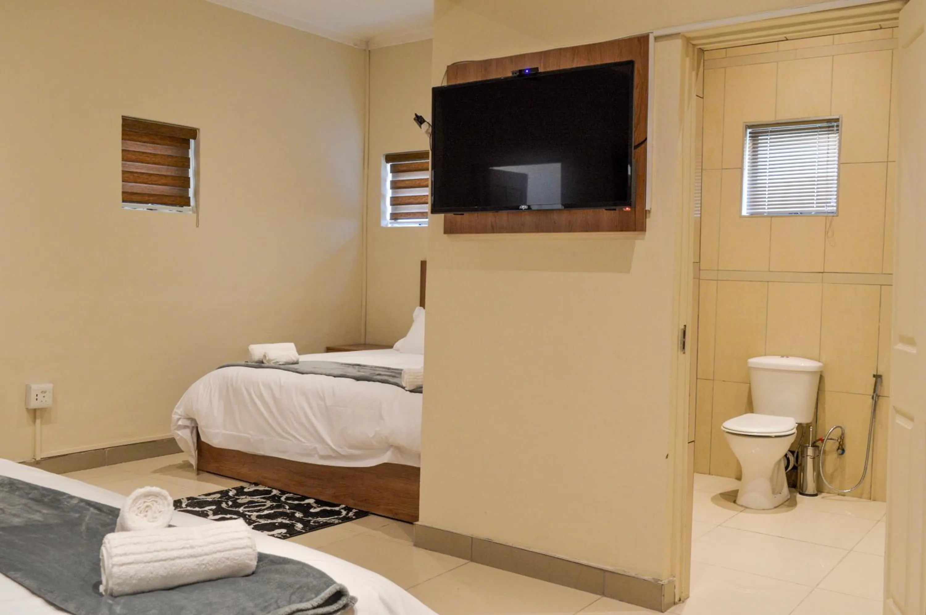 TV and multimedia, Bed in Millennium hotel