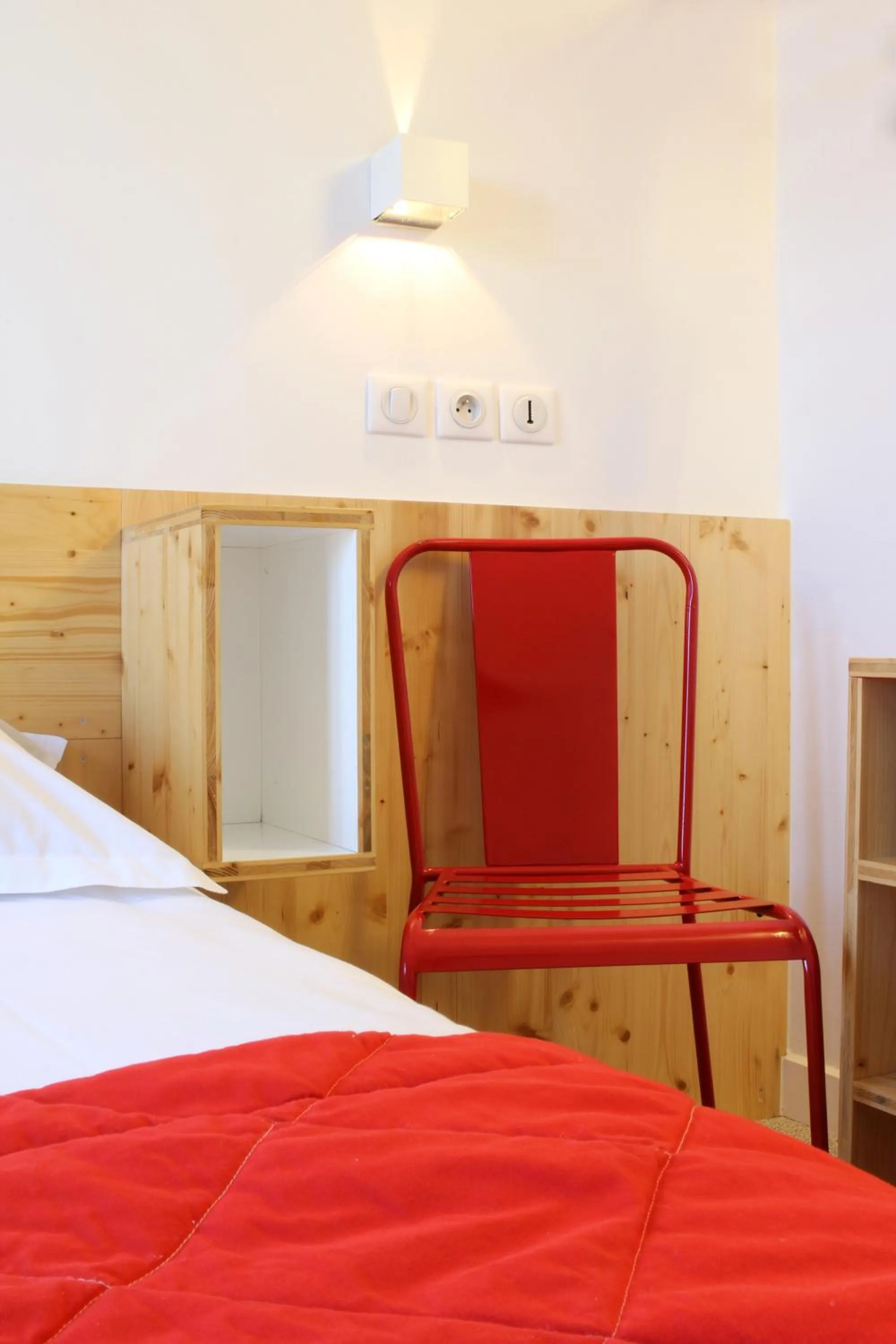 Decorative detail, Bed in Hôtel Hermès