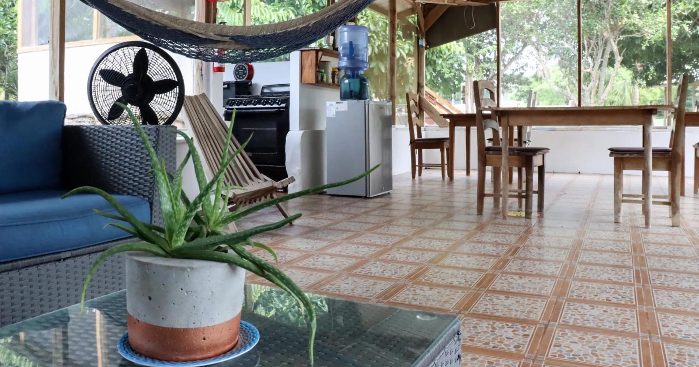 Communal lounge/ TV room in Horse Cottage