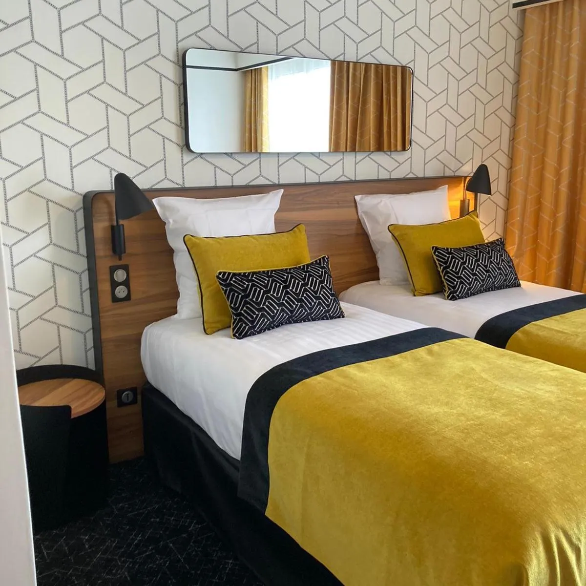 Bedroom, Bed in Hotel Vacances Bleues Villa Modigliani