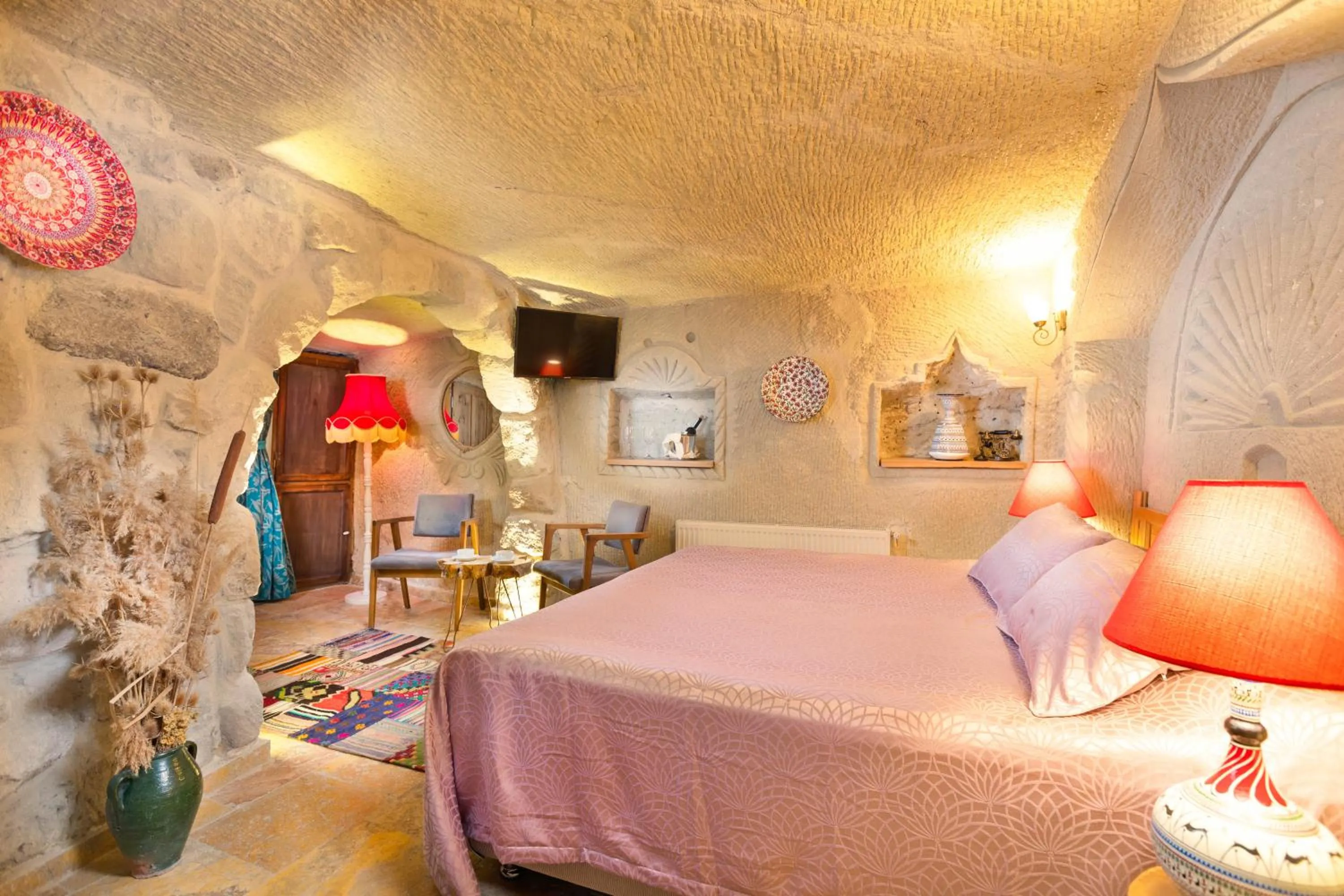 Bed in Cappadocia Splendid Cave Hotel