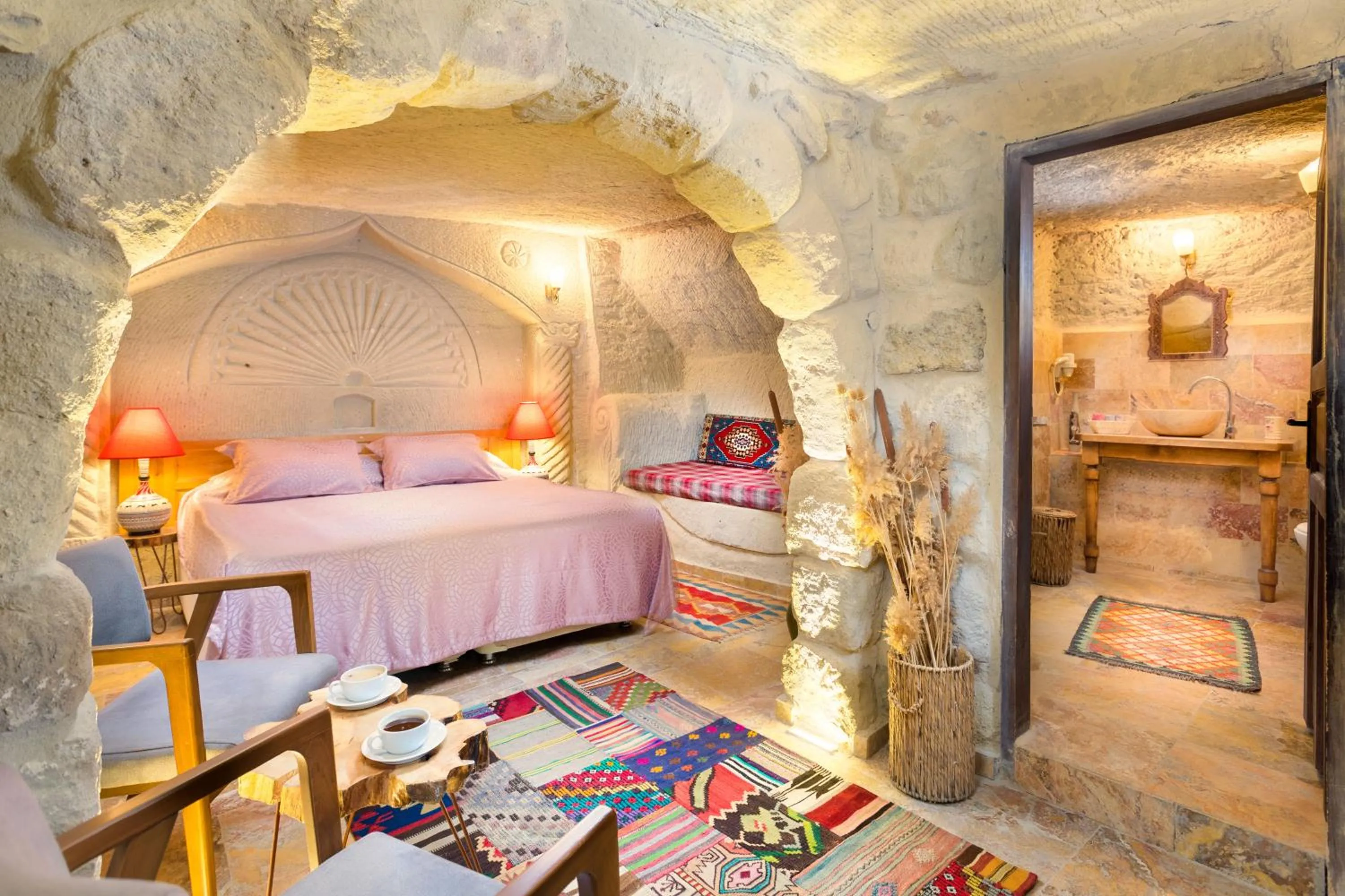 Bed in Cappadocia Splendid Cave Hotel