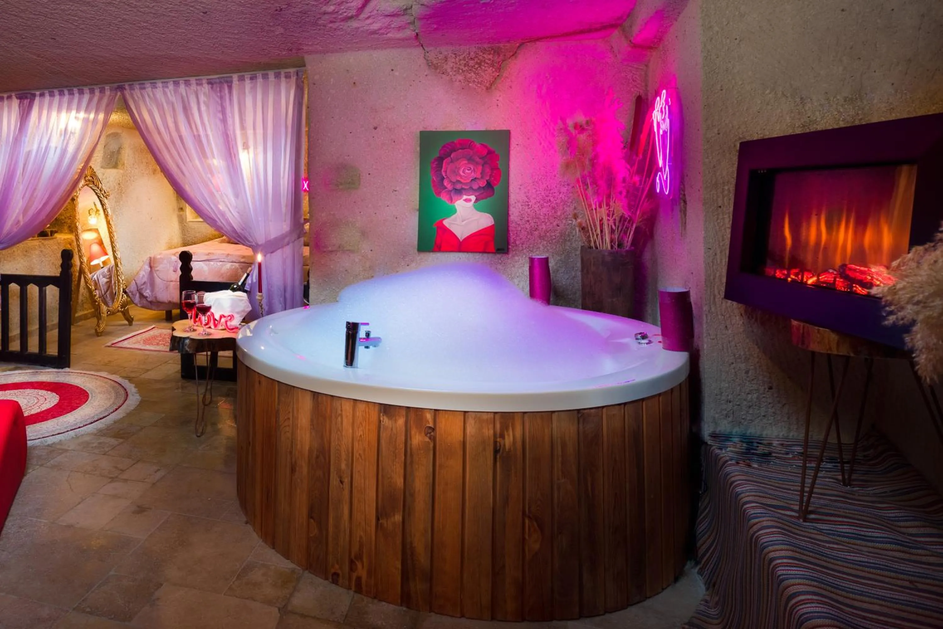 Bed in Cappadocia Splendid Cave Hotel