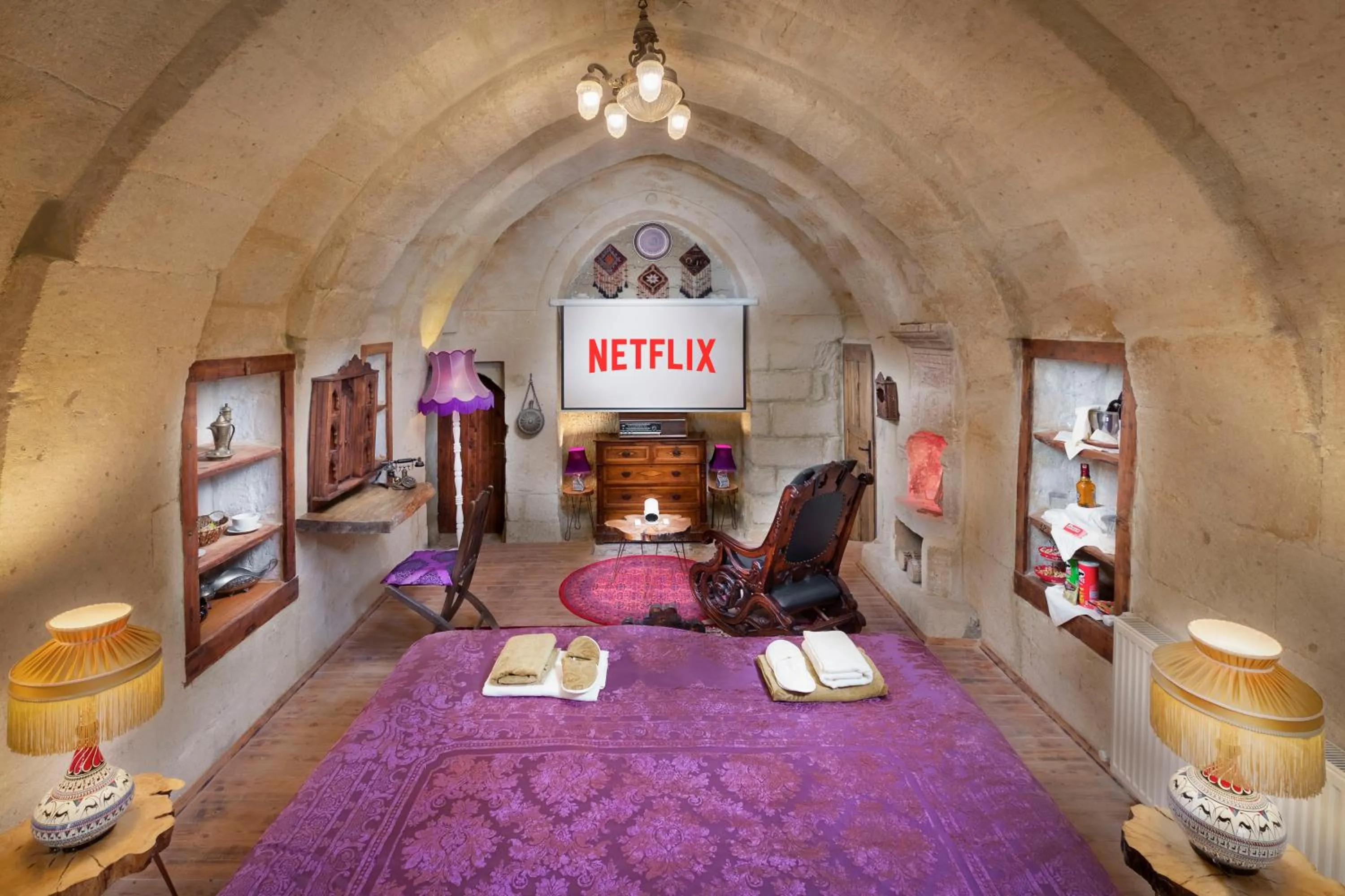 Bed in Cappadocia Splendid Cave Hotel