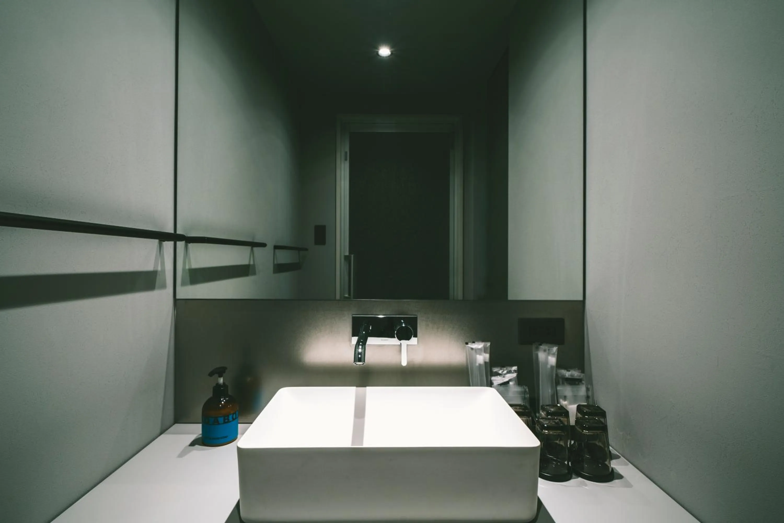 Photo of the whole room in LANDABOUT TOKYO