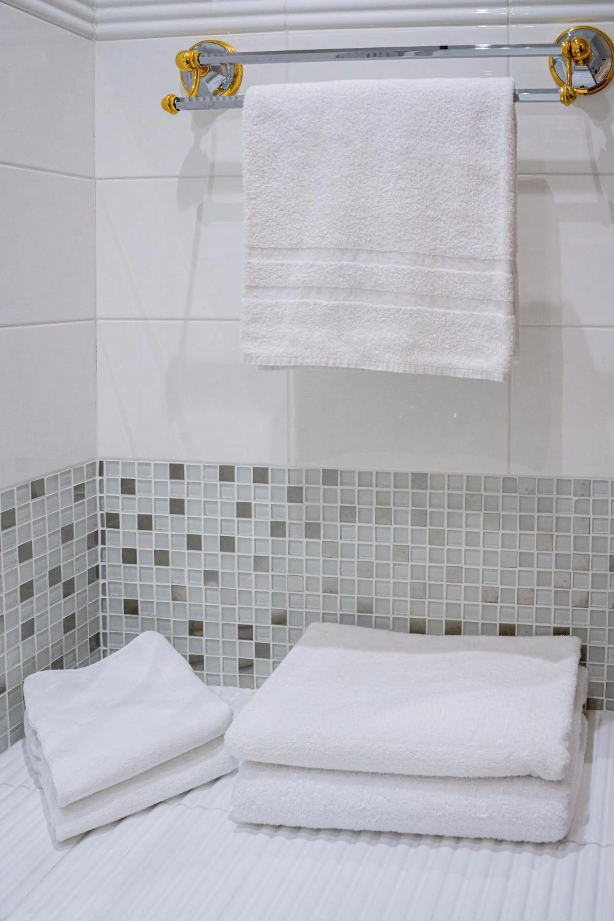 Bed in Logis Hotel Diana