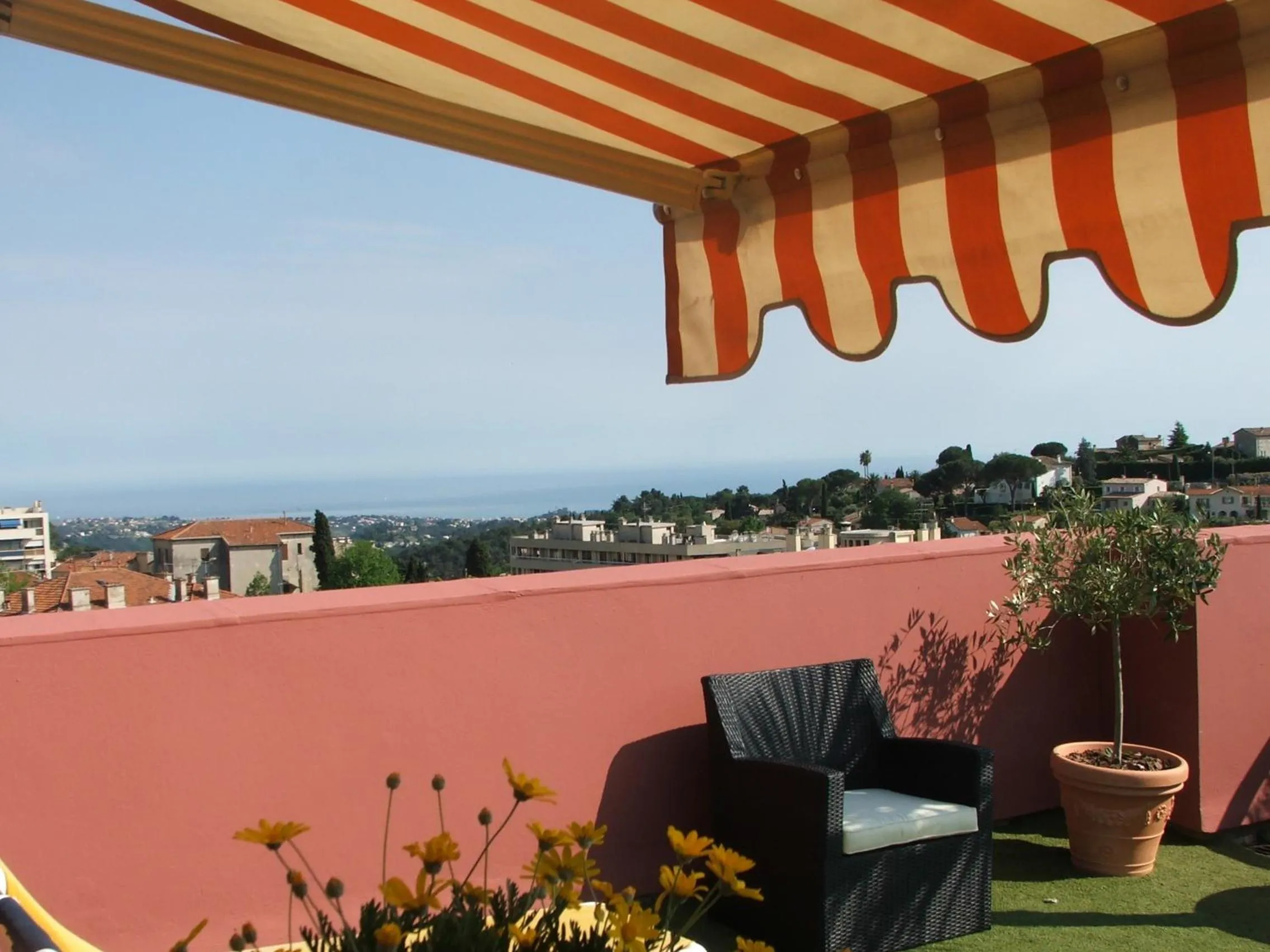 Patio in Logis Hotel Diana
