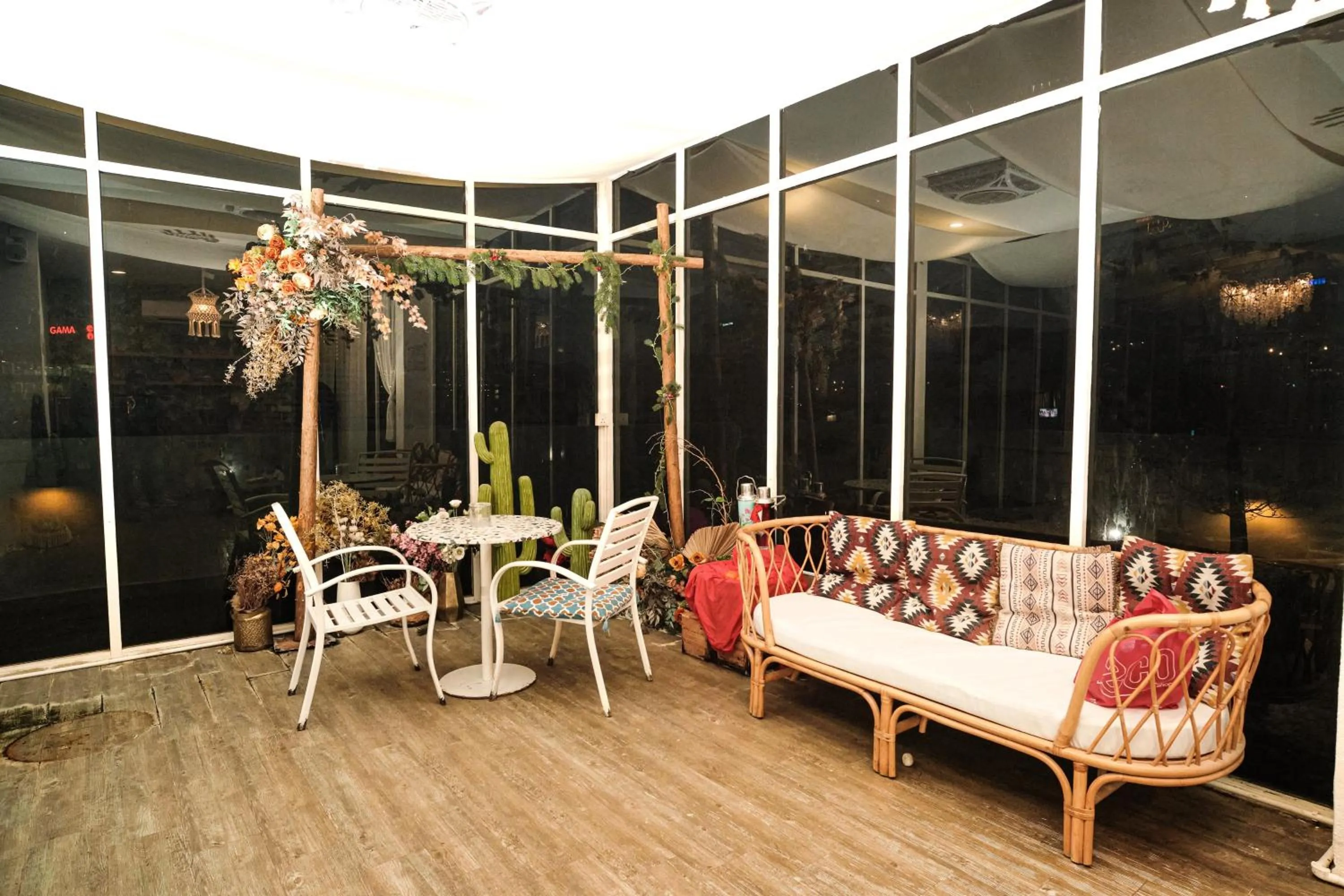 Restaurant/places to eat in Palette Penang Near Georgetown Formerly WOW Hotel