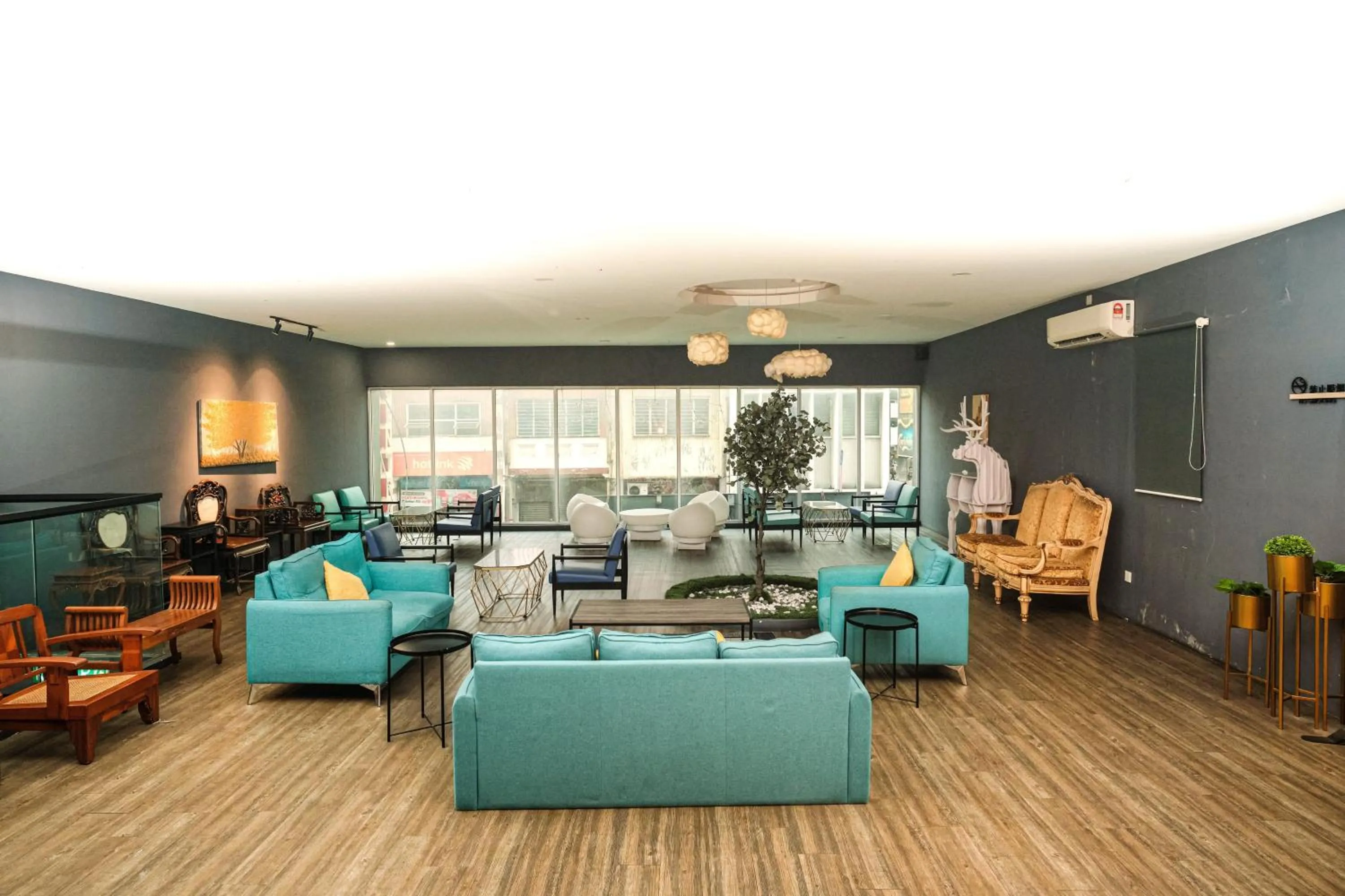 Seating area in Palette Penang Near Georgetown Formerly WOW Hotel