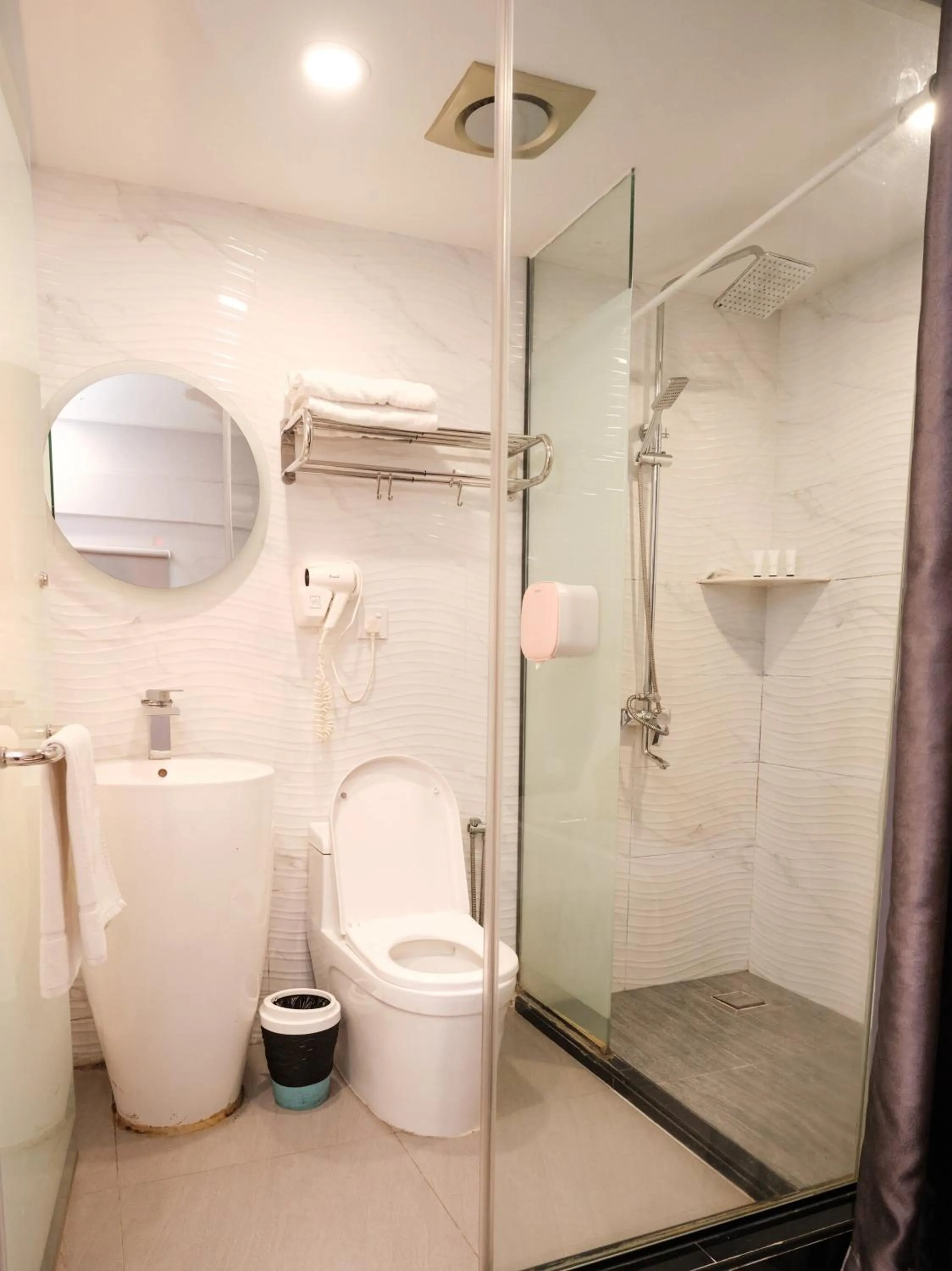 Bathroom in Palette Penang Near Georgetown Formerly WOW Hotel