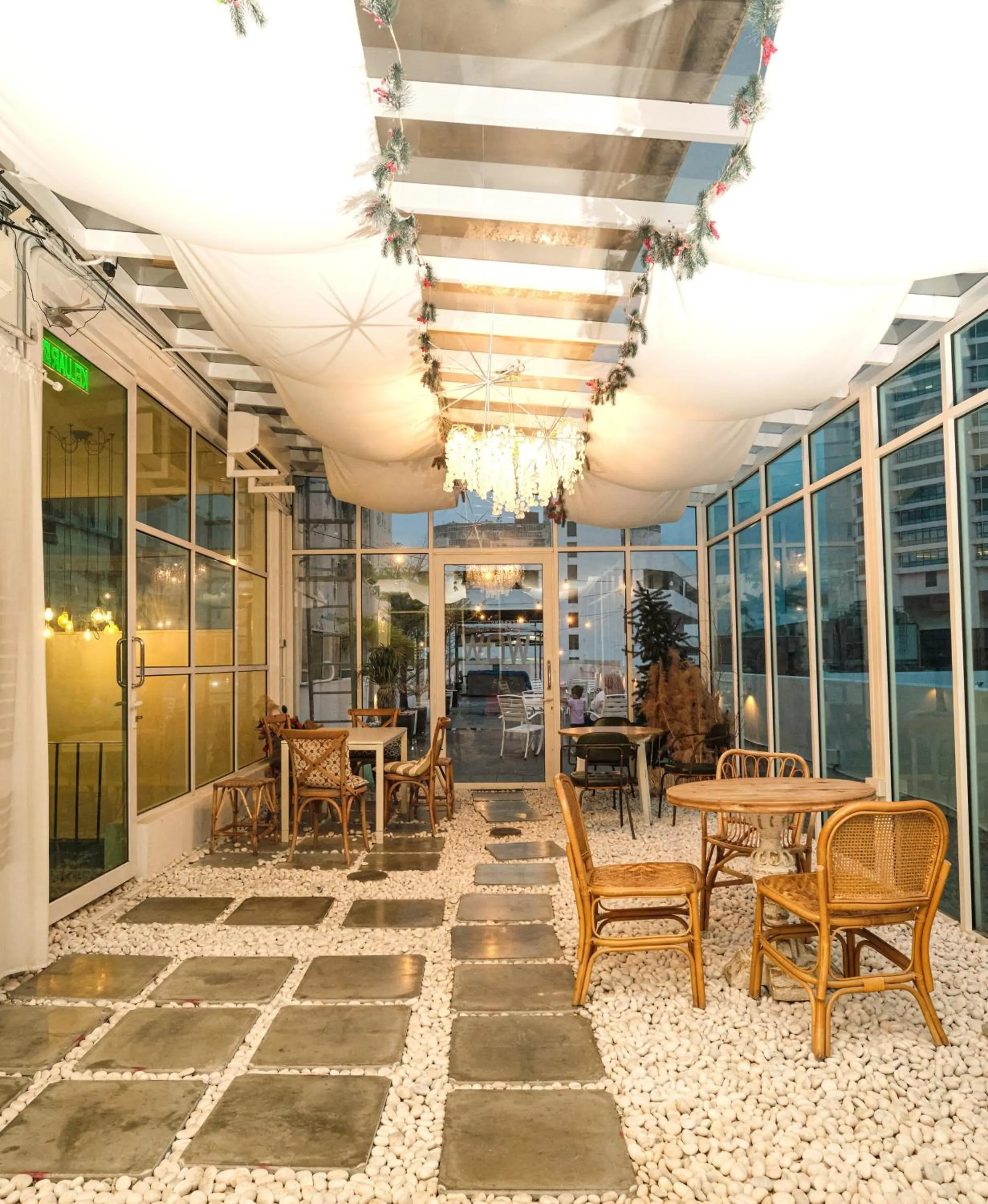 Restaurant/places to eat in Palette Penang Near Georgetown Formerly WOW Hotel