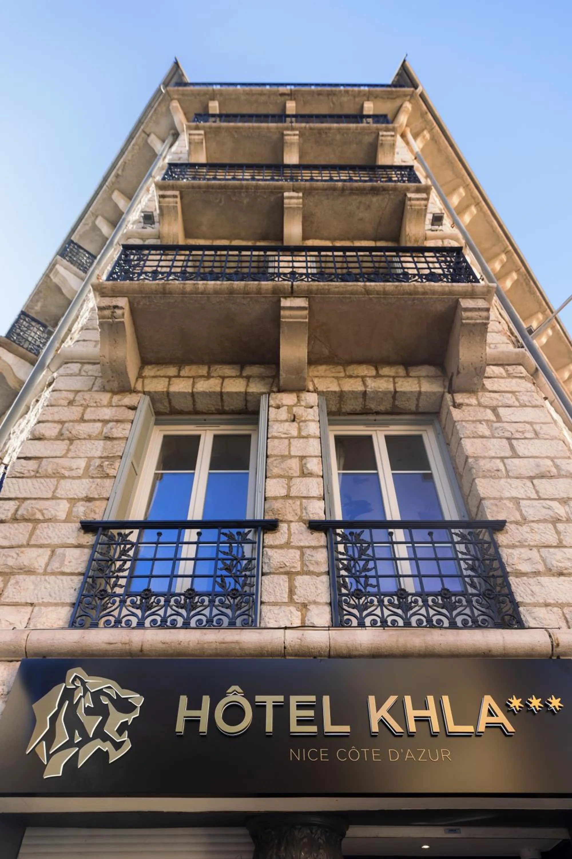 Property building in Hotel Khla Nice