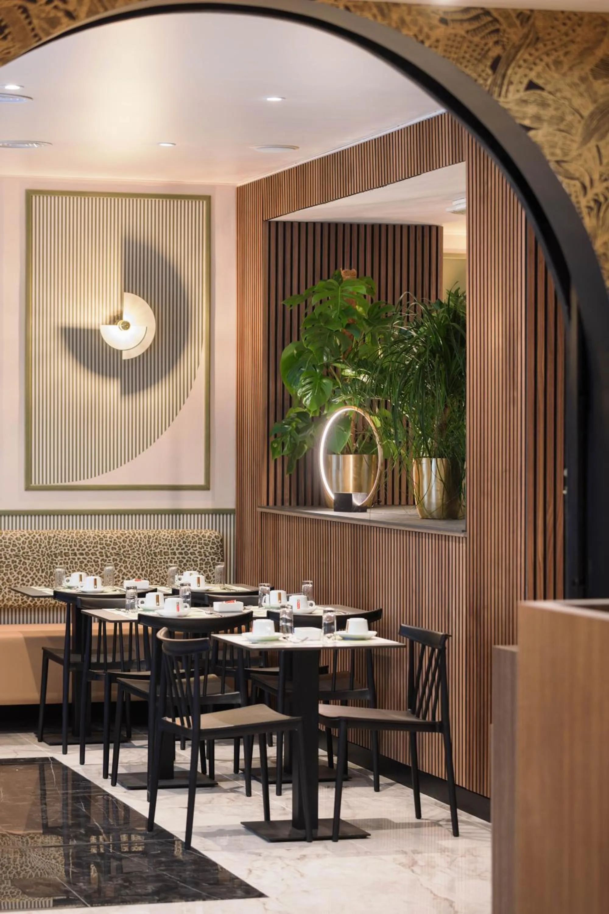 Breakfast in Hotel Khla Nice