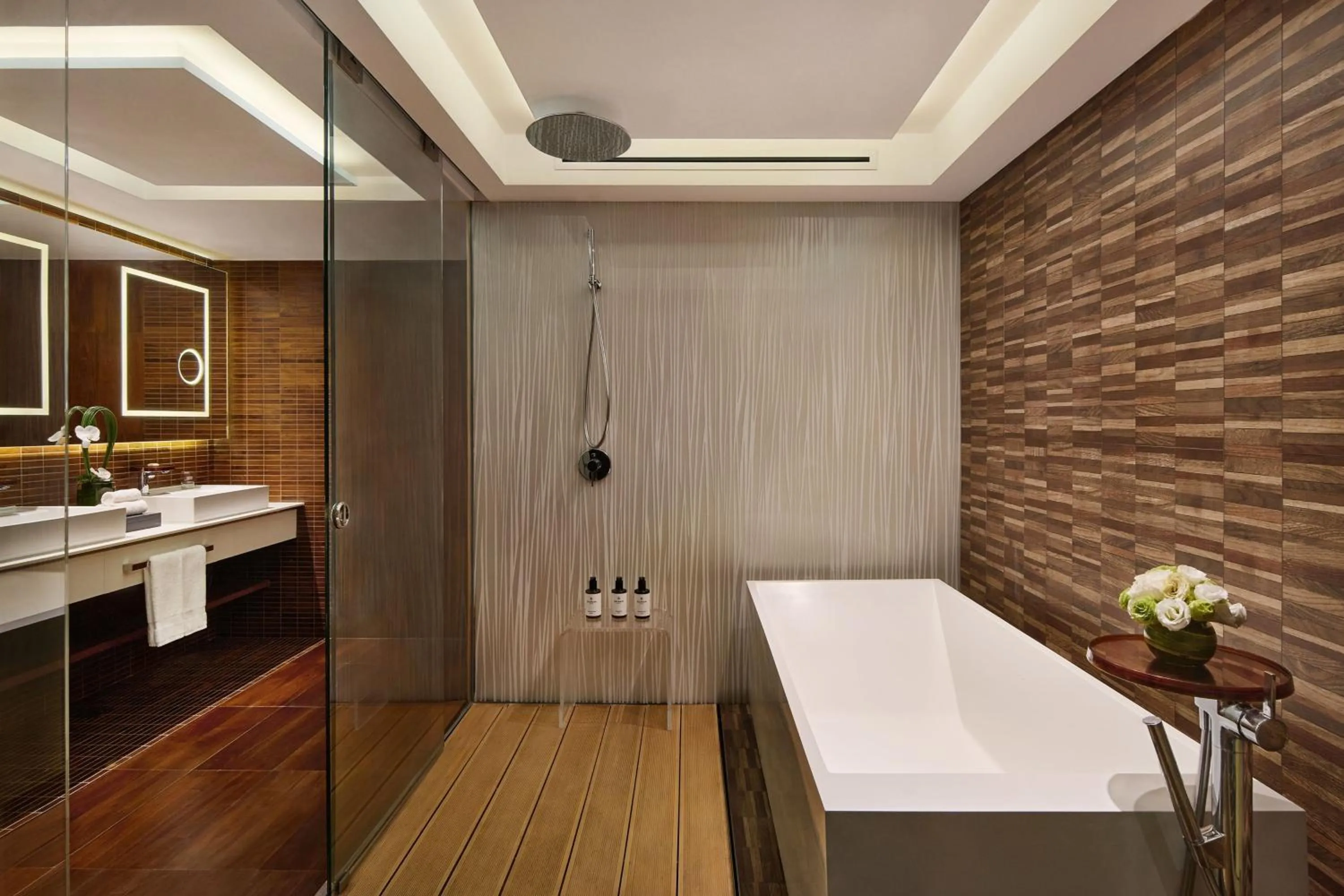 Bathroom in The Park Lane Hong Kong, Autograph Collection