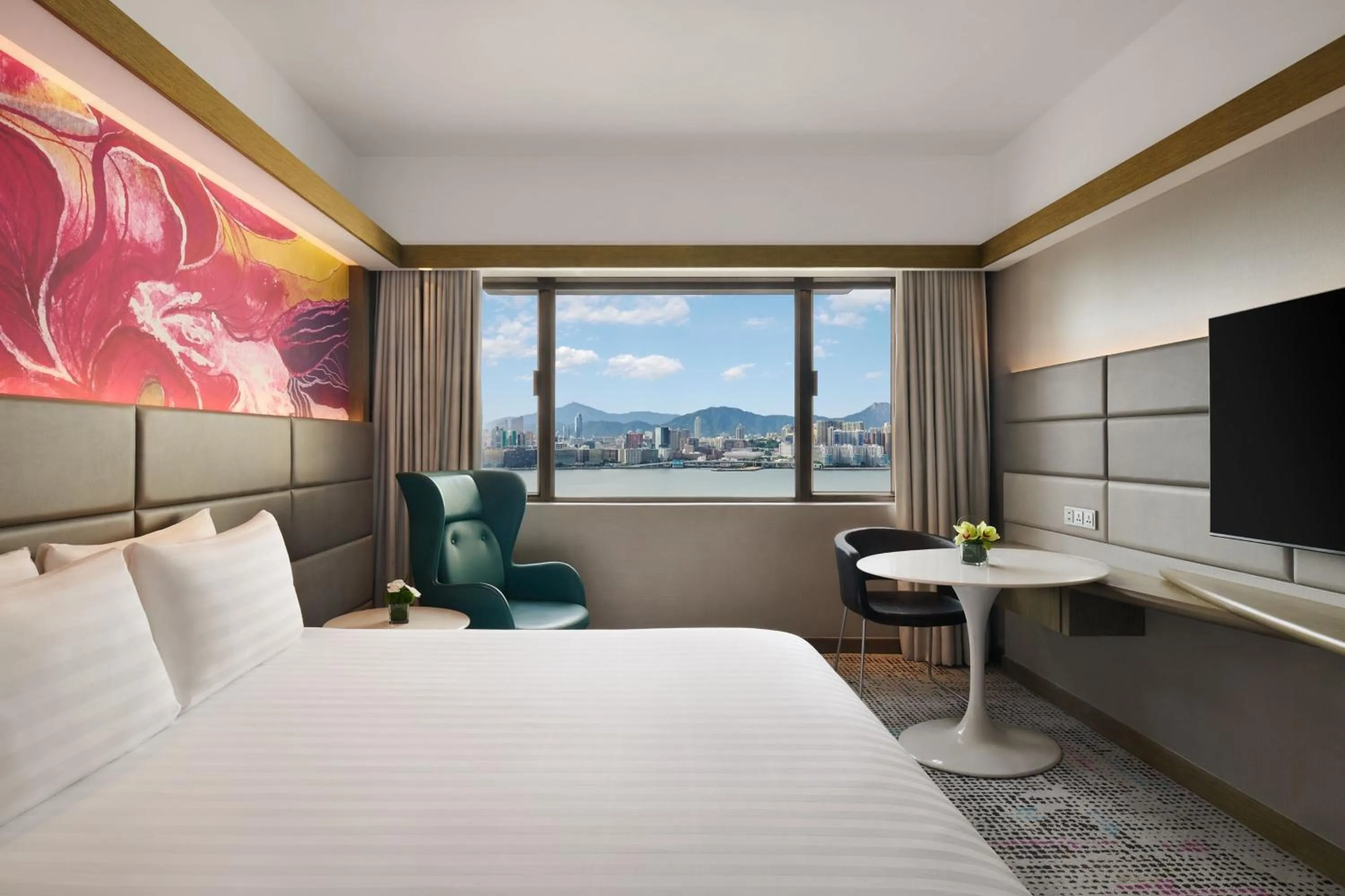 Photo of the whole room, Bed in The Park Lane Hong Kong, Autograph Collection