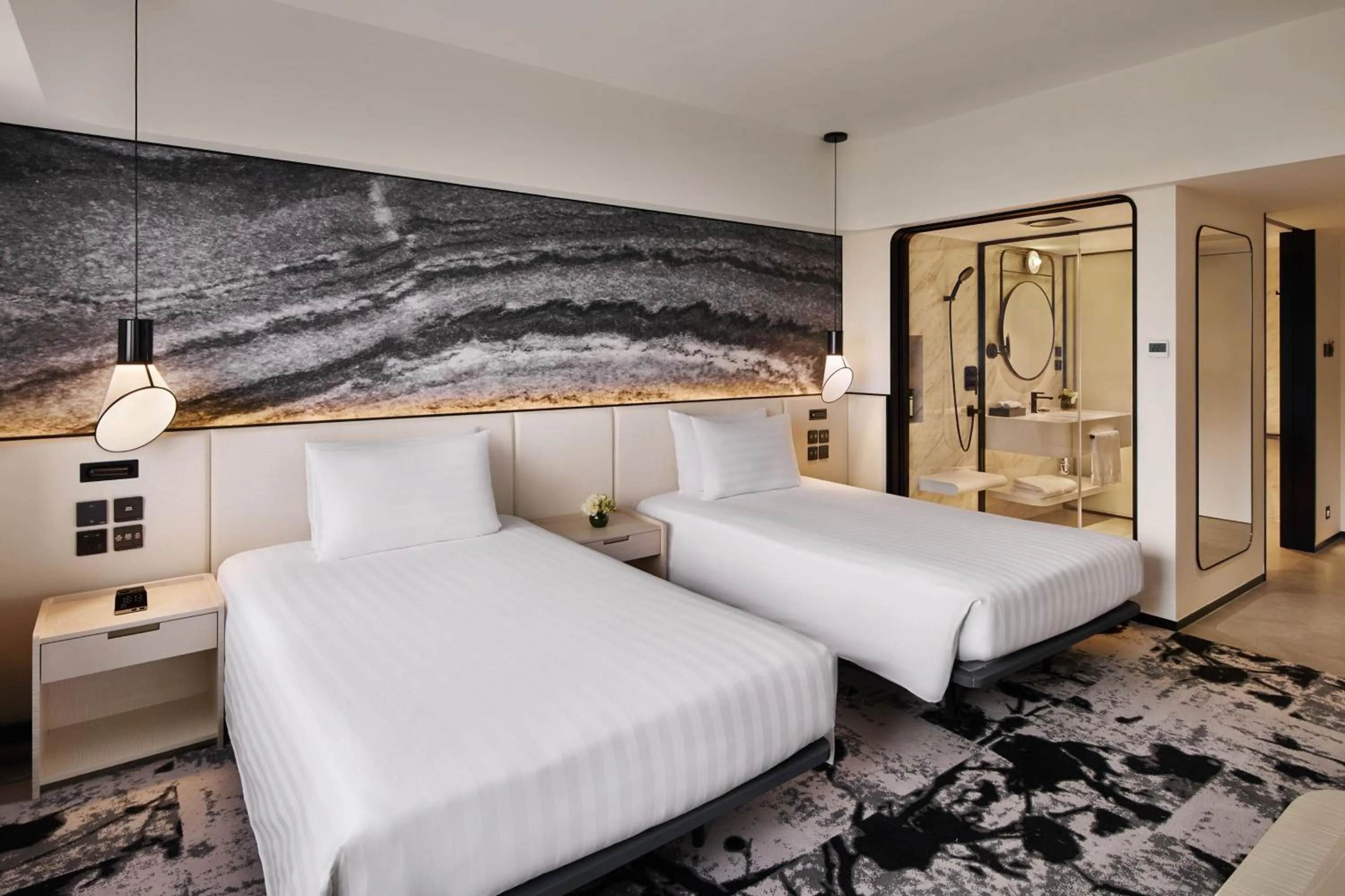 Photo of the whole room, Bed in The Park Lane Hong Kong, Autograph Collection