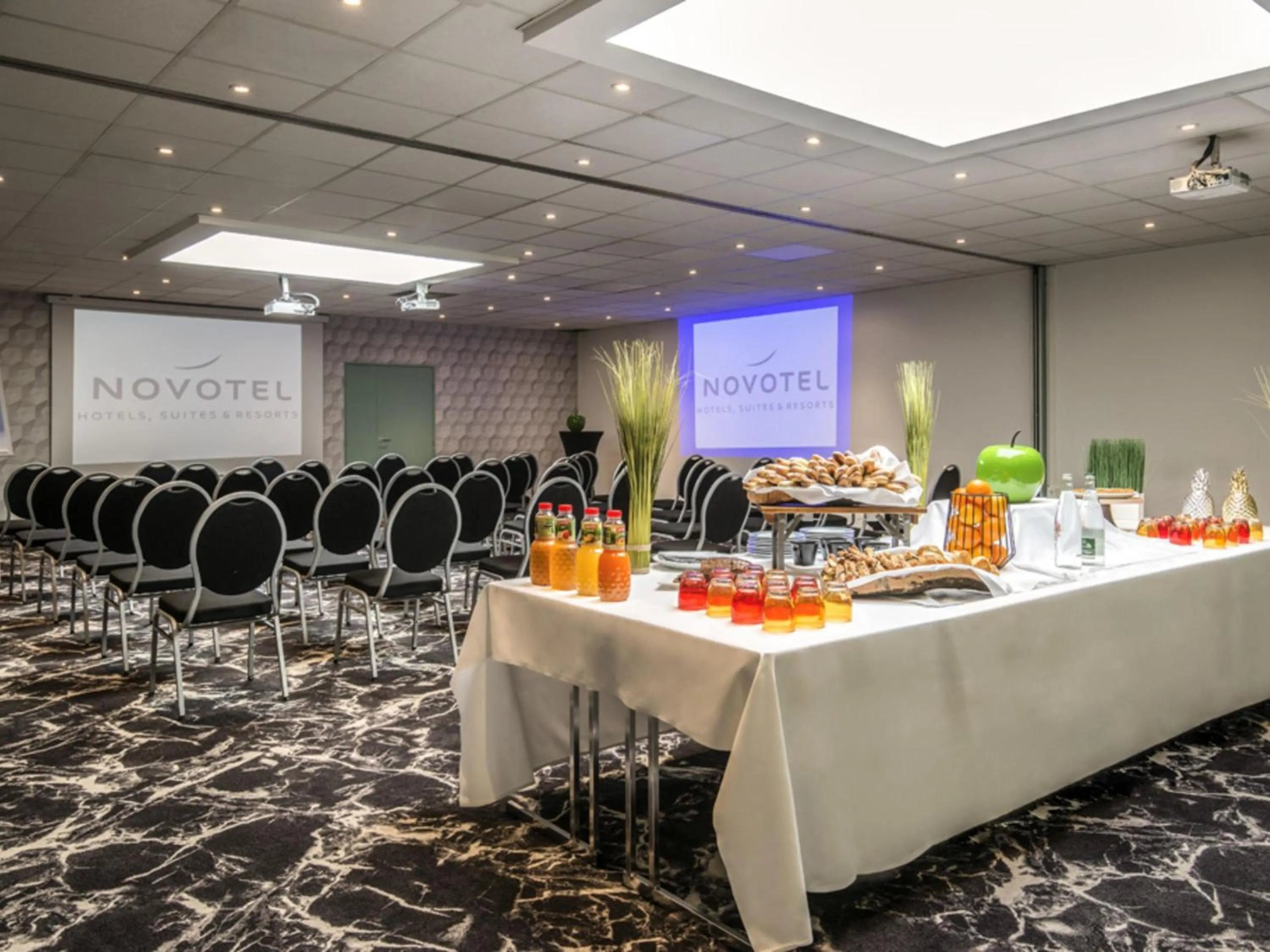 Meeting/conference room in Novotel Marseille Centre Prado Vélodrome